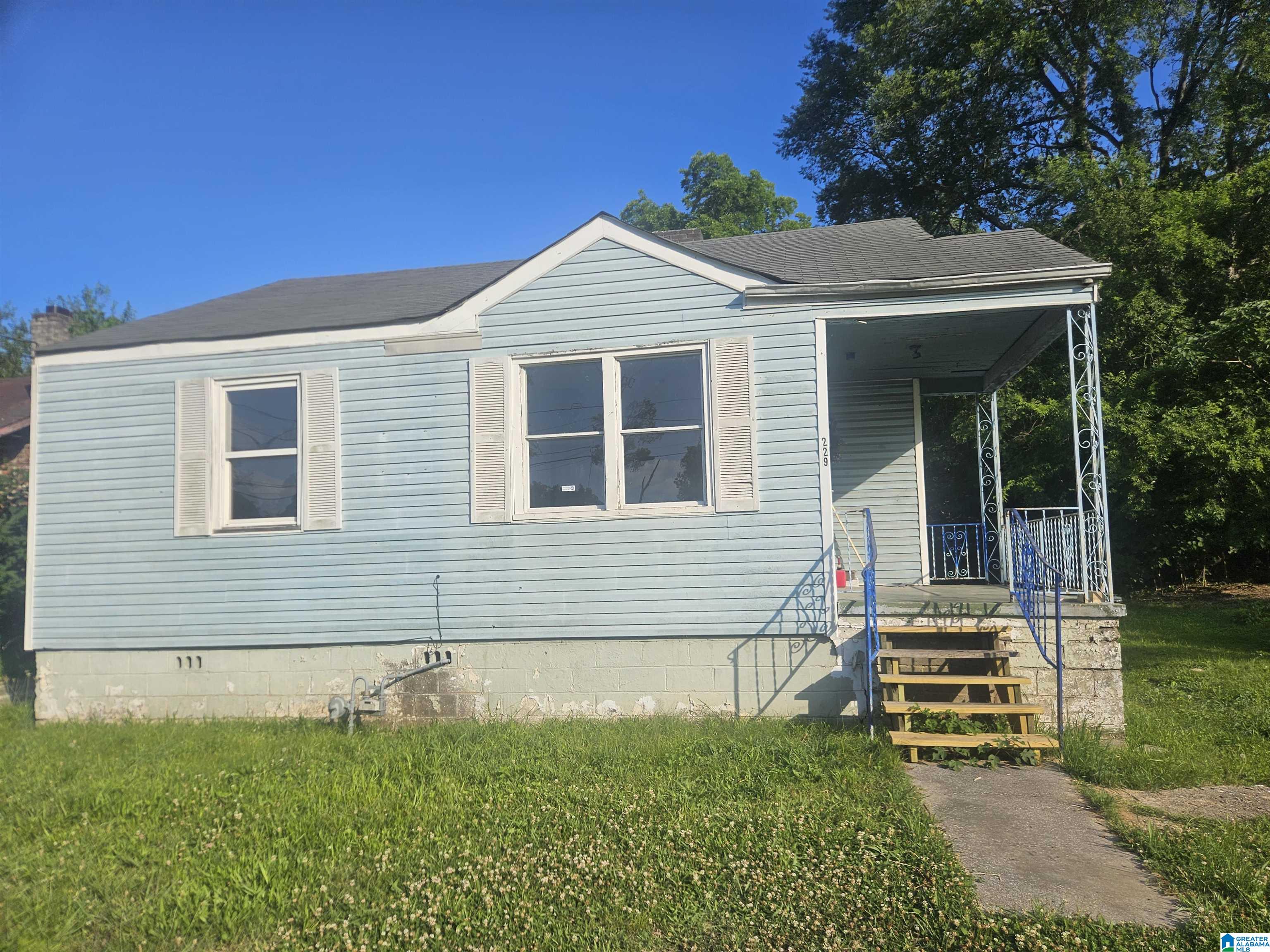Homes for sale in Birmingham, AL | 229 16th Avenue W, Birmingham, AL 35204 | MLS# 21454582