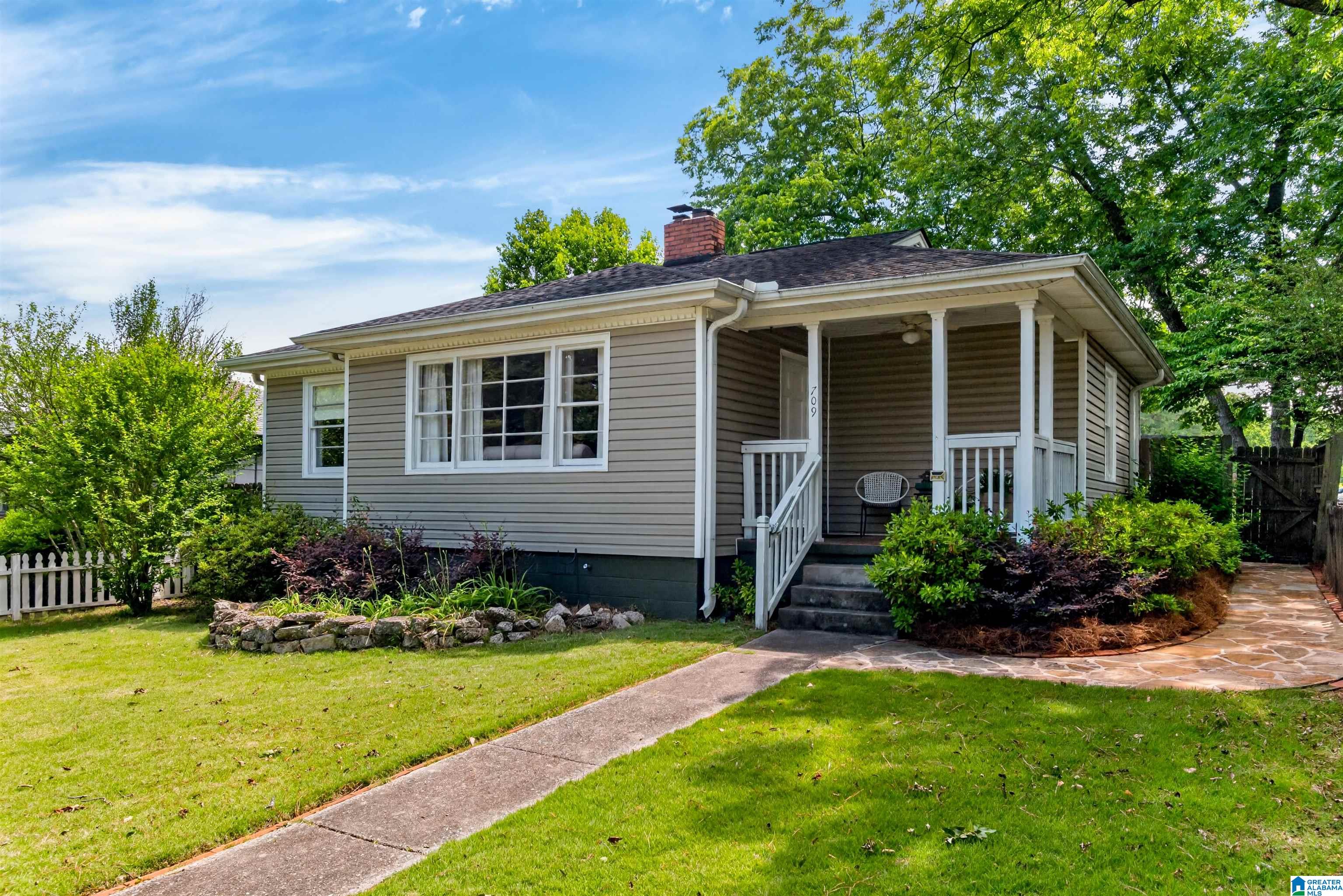 Homes for sale in Birmingham, AL | 709 47th Street S, Birmingham, AL 35222 | MLS# 21454589