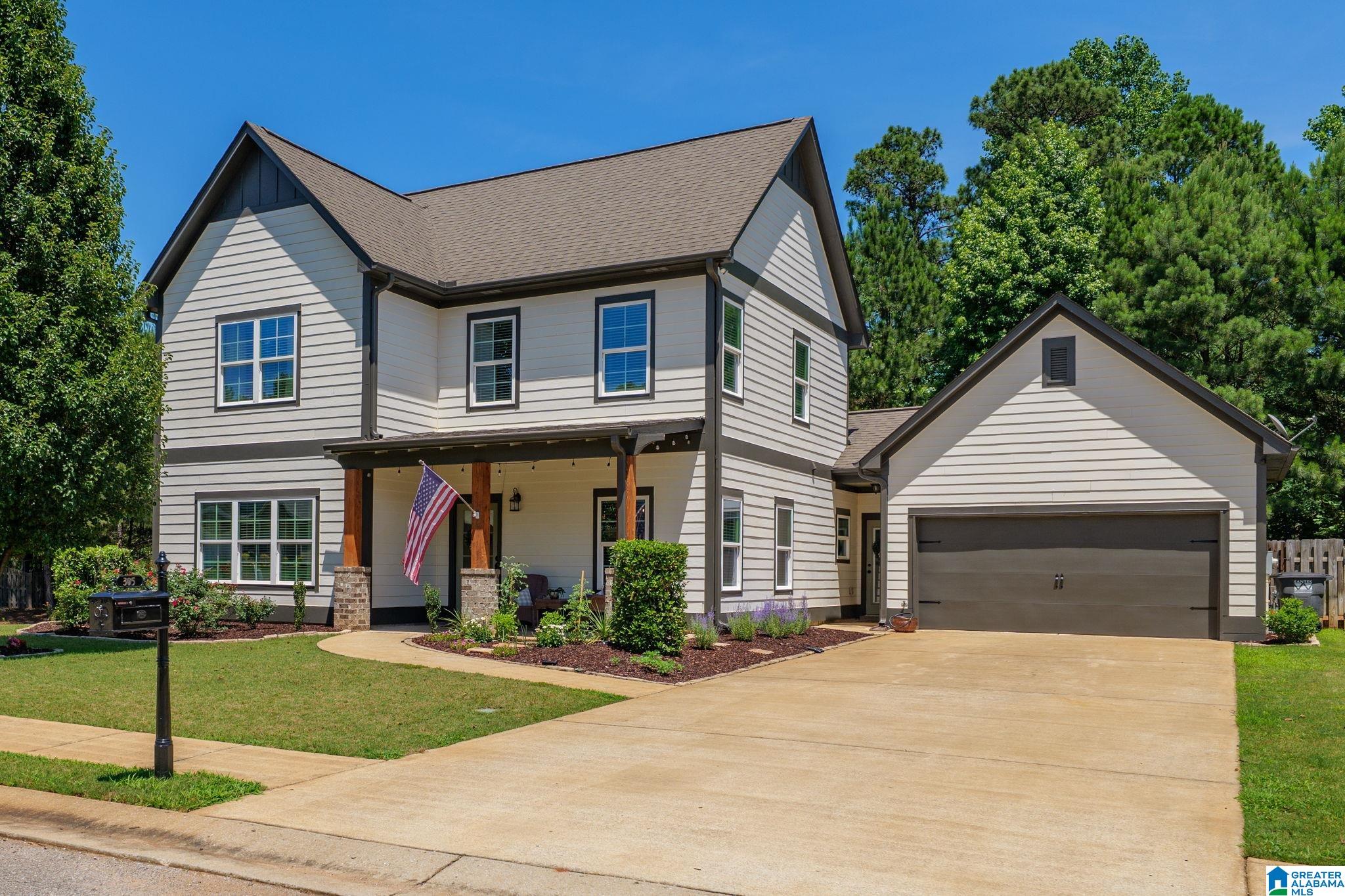 Homes for sale in Trussville, AL | 305 Lake Ridge Dr, Trussville, AL 35173 | MLS# 21454591
