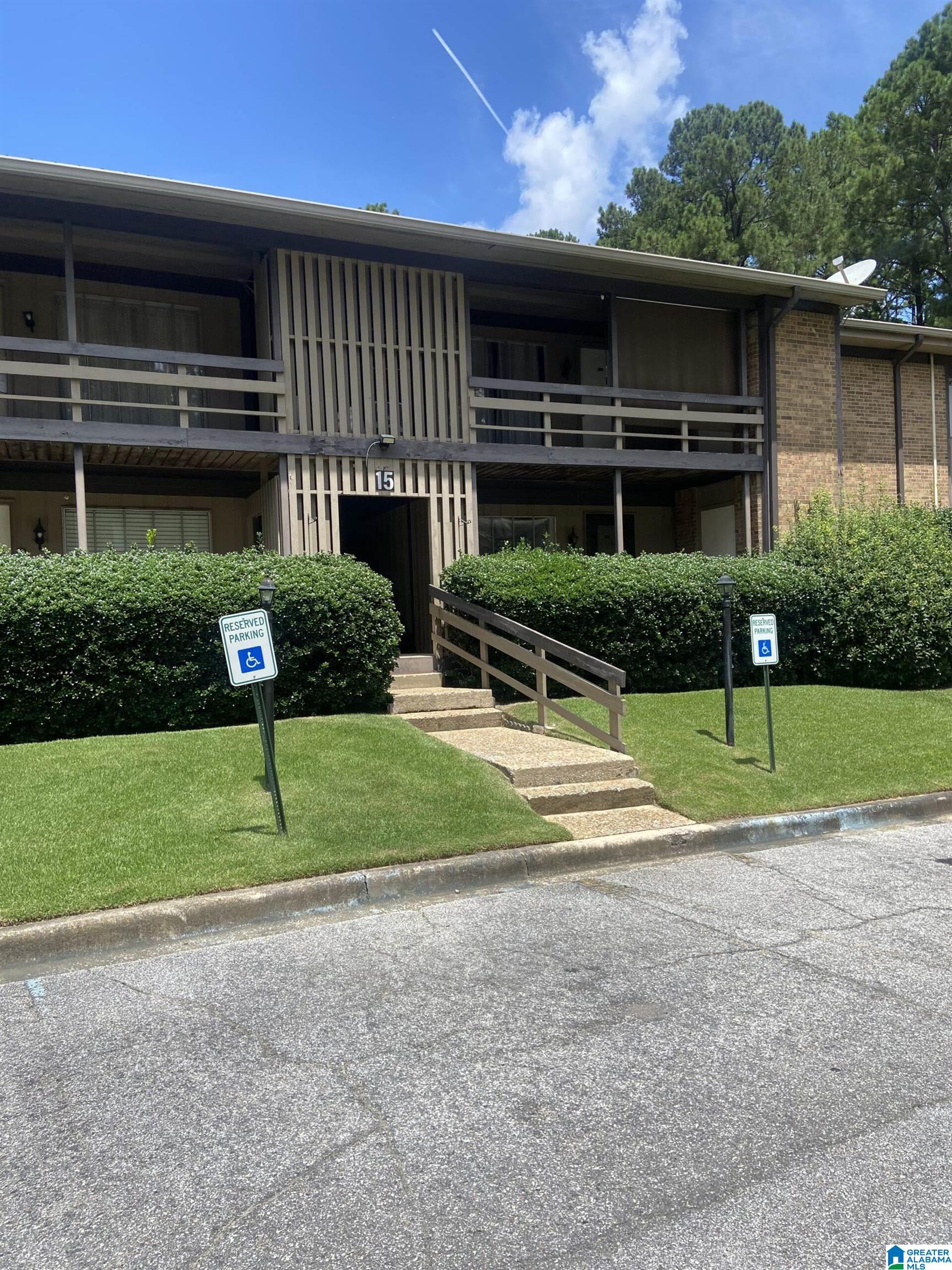 Homes for sale in Hoover, AL | 2812 Georgetown Dr #1526, Hoover, AL 35216 | MLS# 21454595