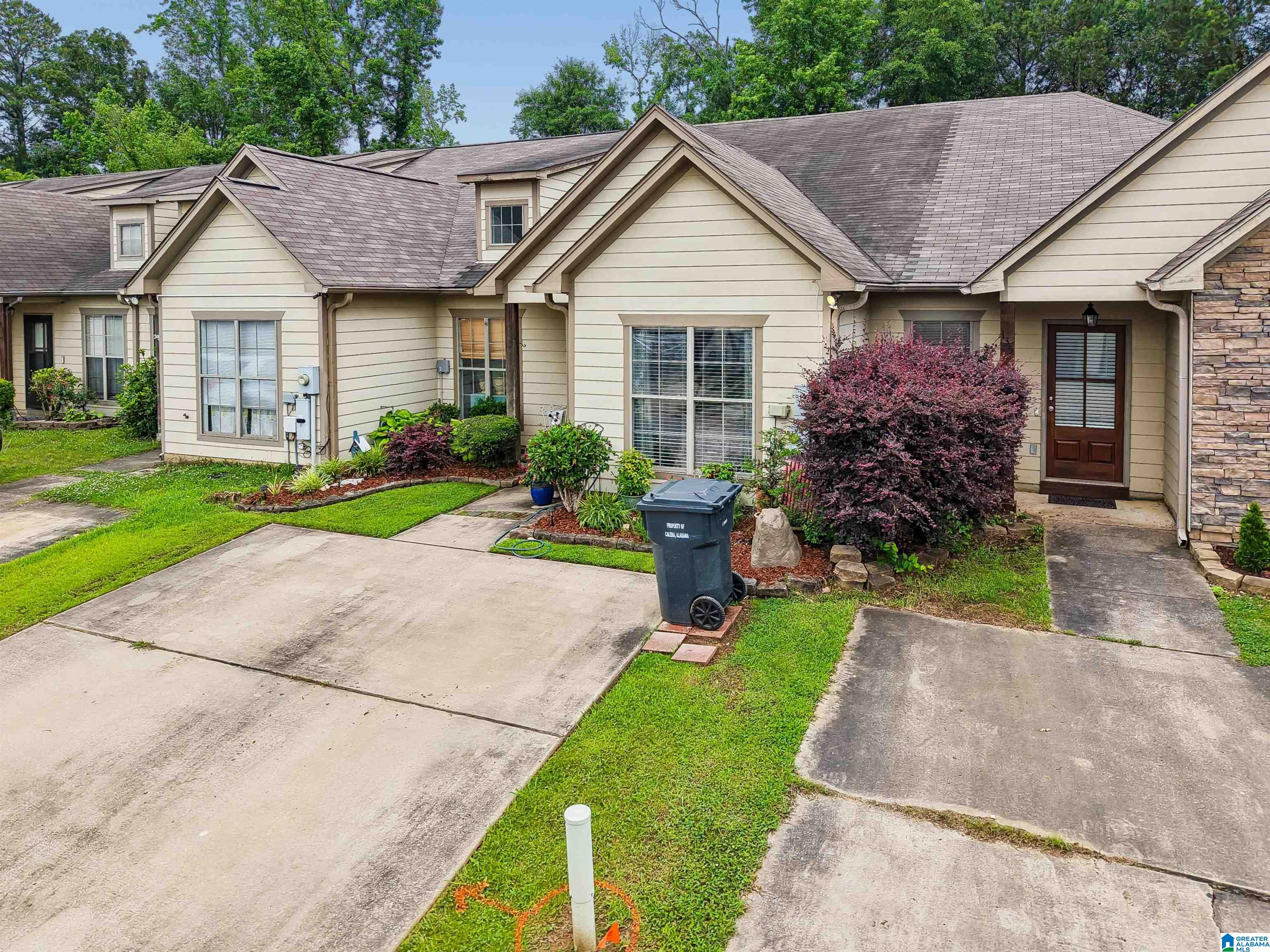 Photo 2 of Townhouse for sale at 131 Winners Cir, Calera, AL 35040 | MLS# 21454603 | Listing updated on 2026-06-02