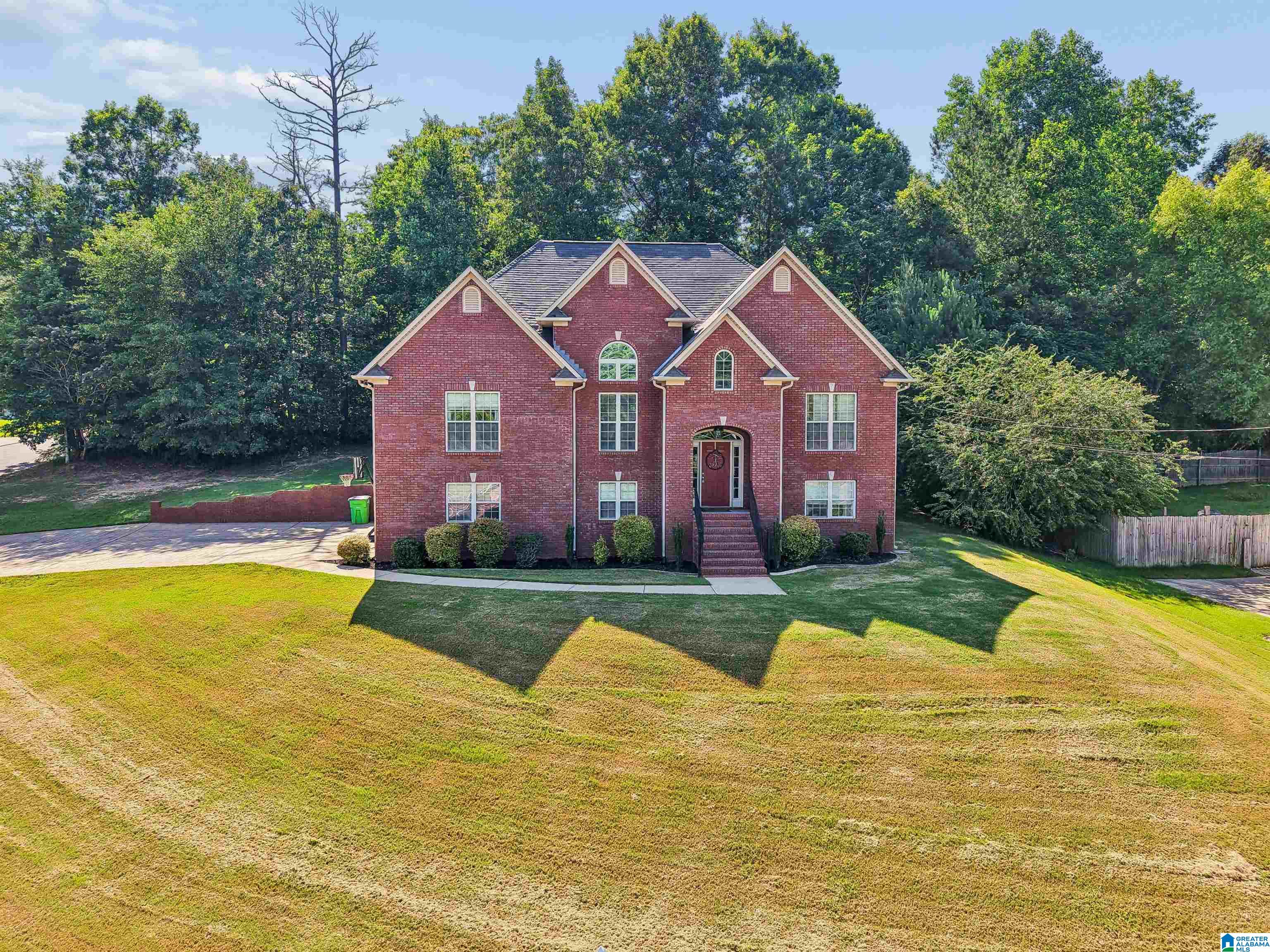 Homes for sale in Odenville, AL | 175 Hawks Bend Lane, Odenville, AL 35120 | MLS# 21454610