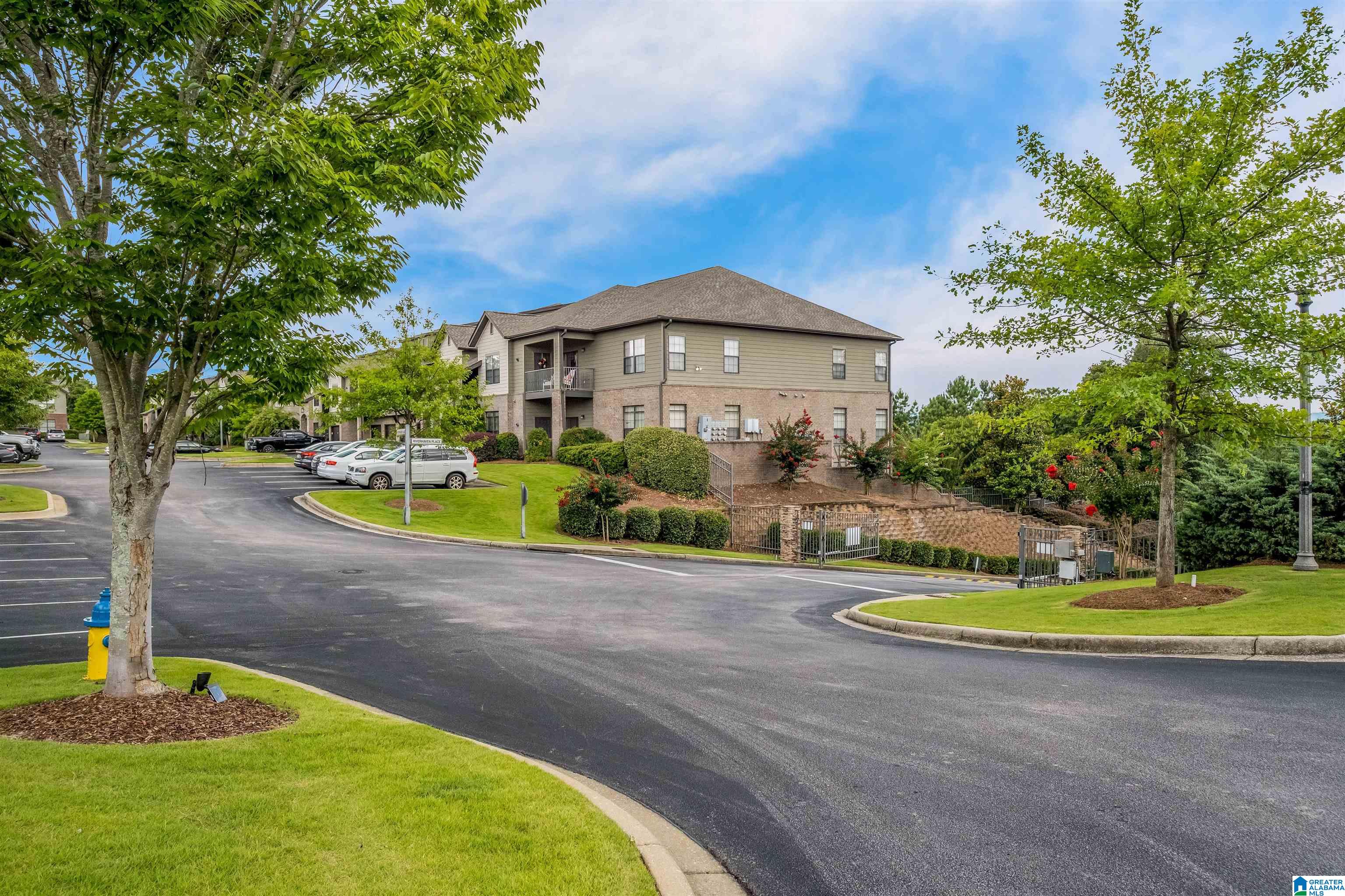 Homes for sale in Hoover, AL | 903 Riverhaven Pl #903, Hoover, AL 35244 | MLS# 21454653