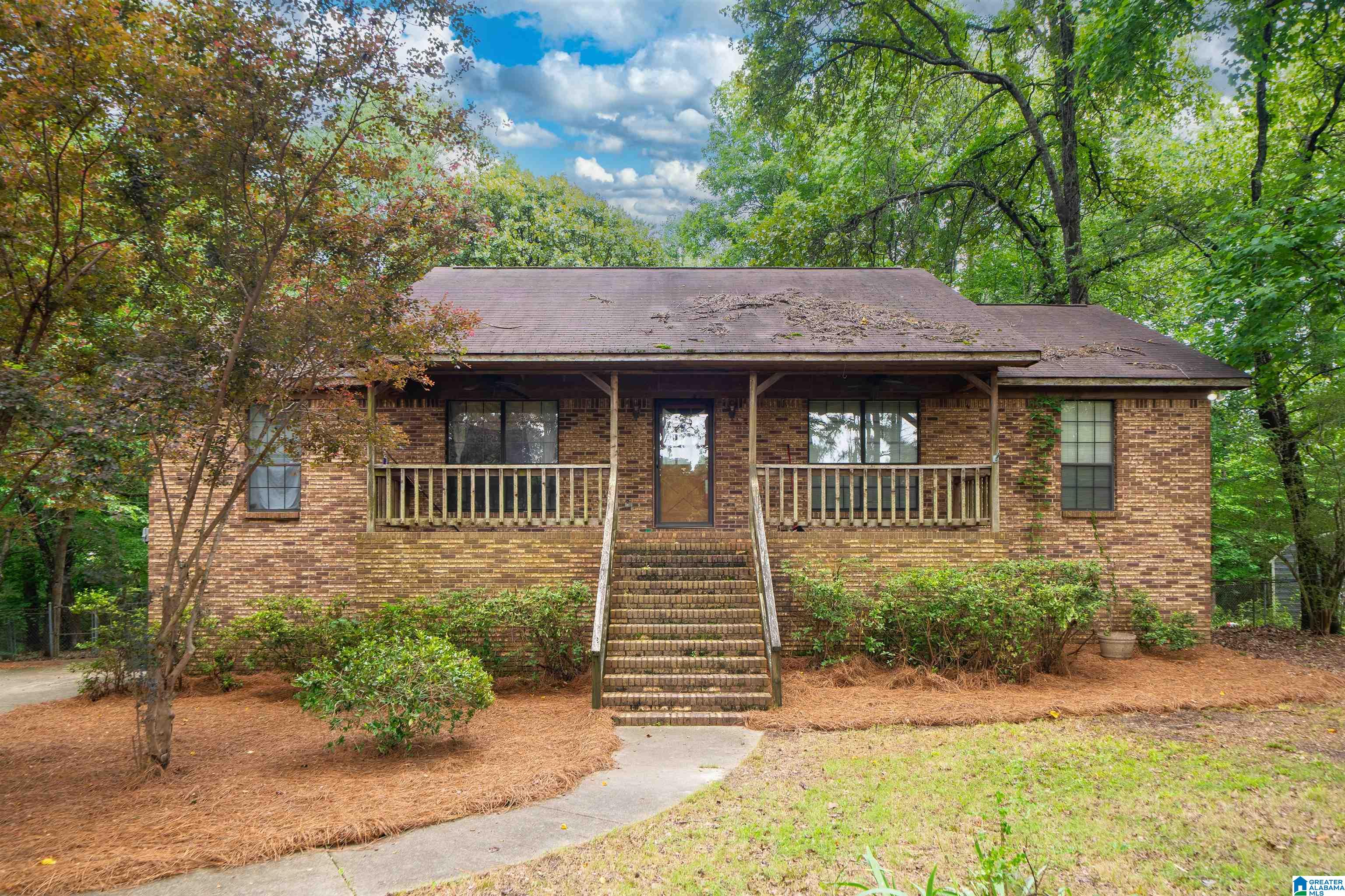 Homes for sale in Bessemer, AL | 1613 Glenridge Dr, Bessemer, AL 35022 | MLS# 21454671