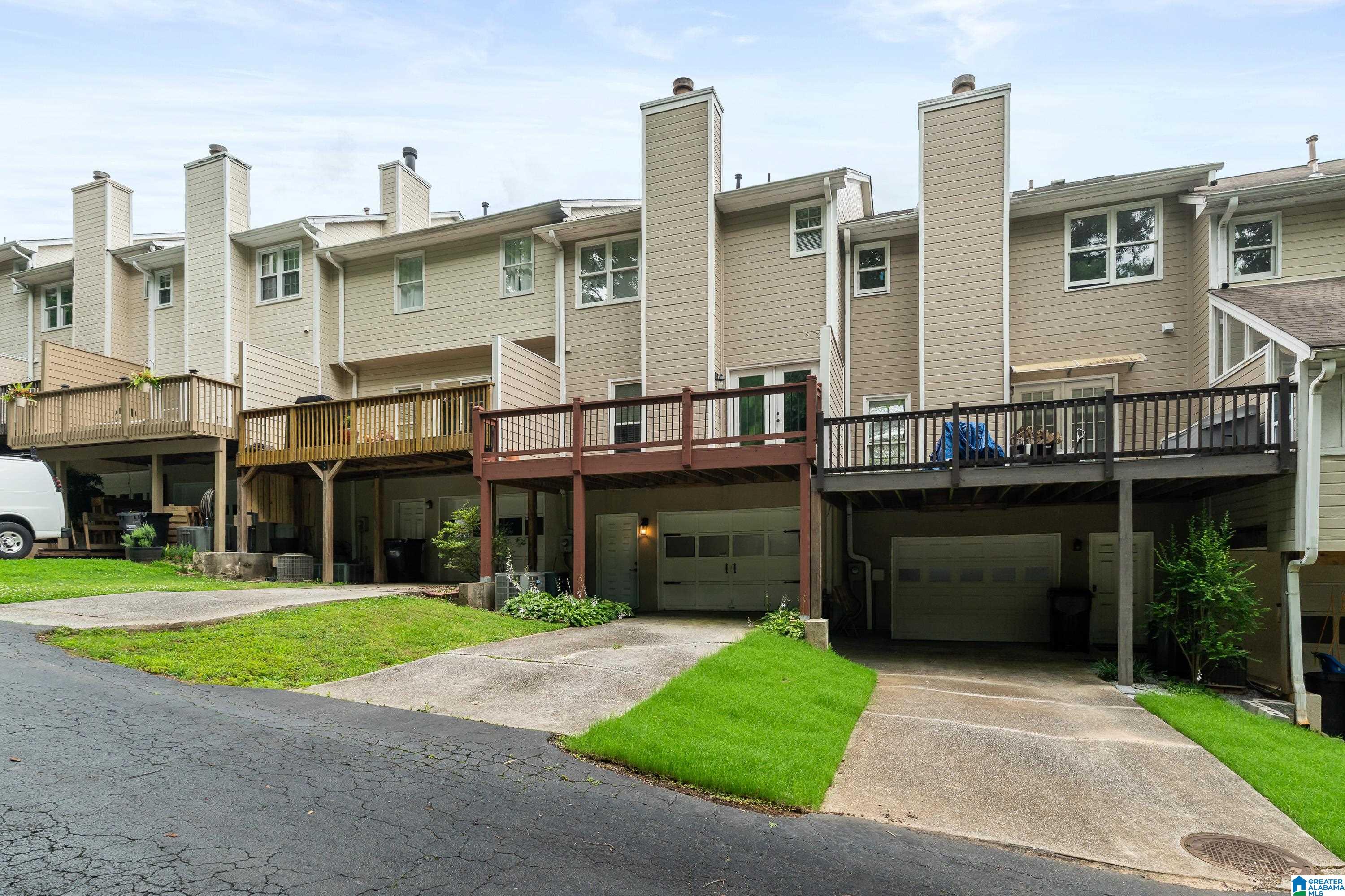 Homes for sale in Vestavia Hills, AL | 4193 River Oaks Dr, Vestavia Hills, AL 35216 | MLS# 21454713