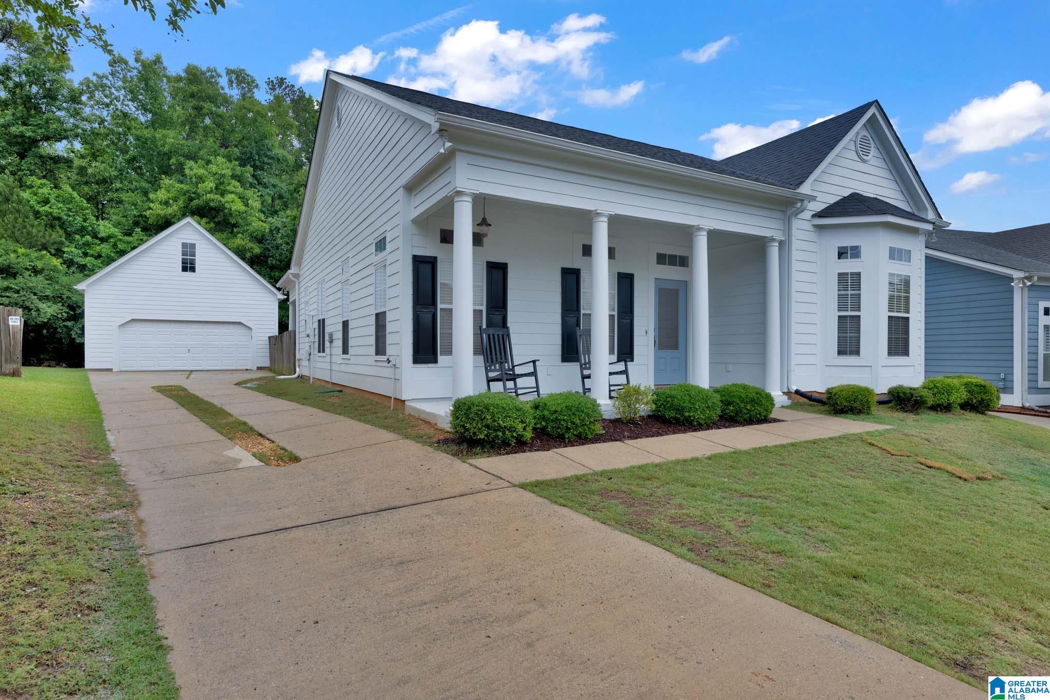 Homes for sale in Bessemer, AL | 6363 N Clubview Circle, Bessemer, AL 35022 | MLS# 21454714