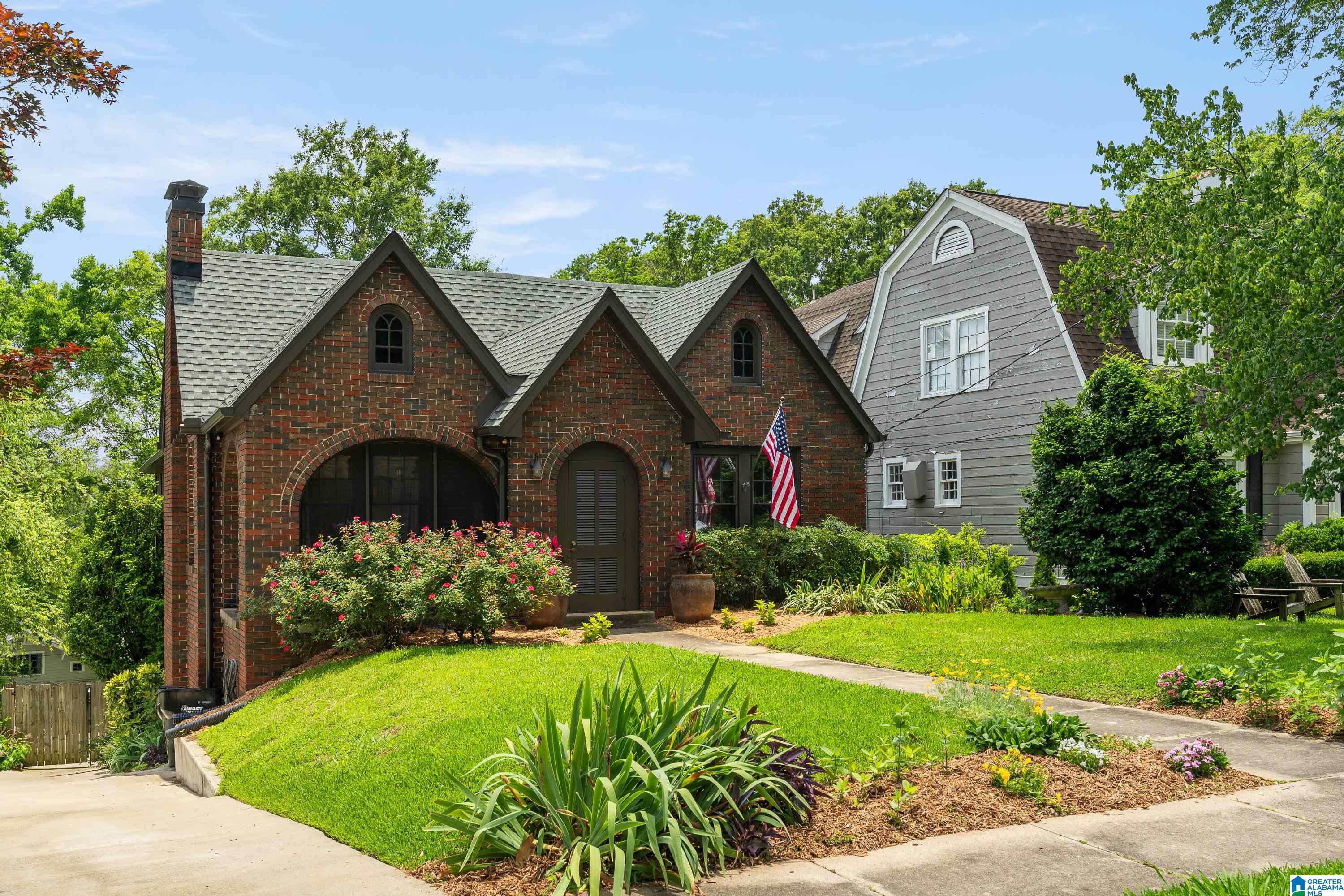 Homes for sale in Homewood, AL | 1419 Clermont Dr, Homewood, AL 35209 | MLS# 21454872