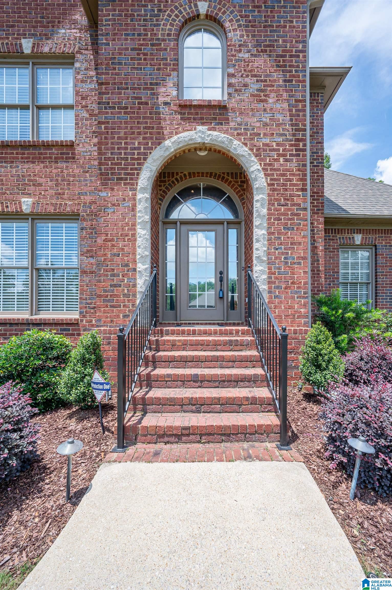 3rd image of 5162 Lake Crest Circle, Hoover, AL 35226 | MLS# 21454904