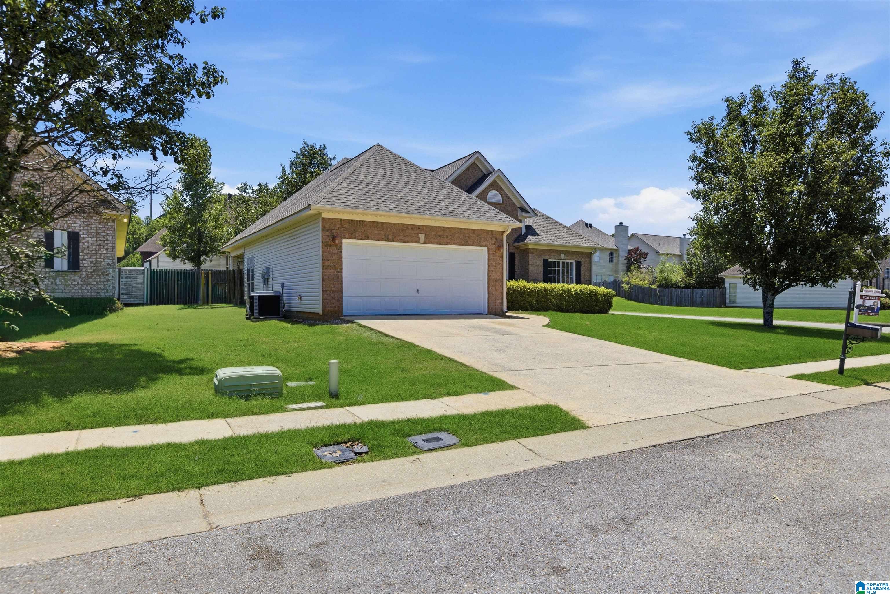 Homes for sale in Helena, AL | 225 Stonecreek Way, Helena, AL 35080 | MLS# 21454955