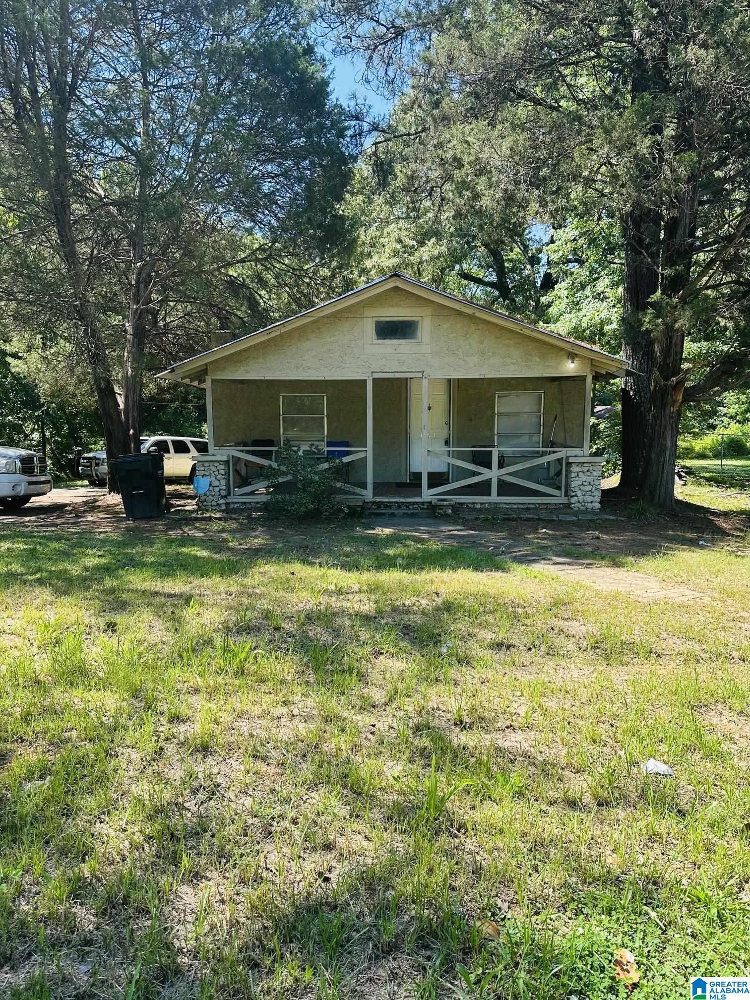 861 GADSDEN HIGHWAY