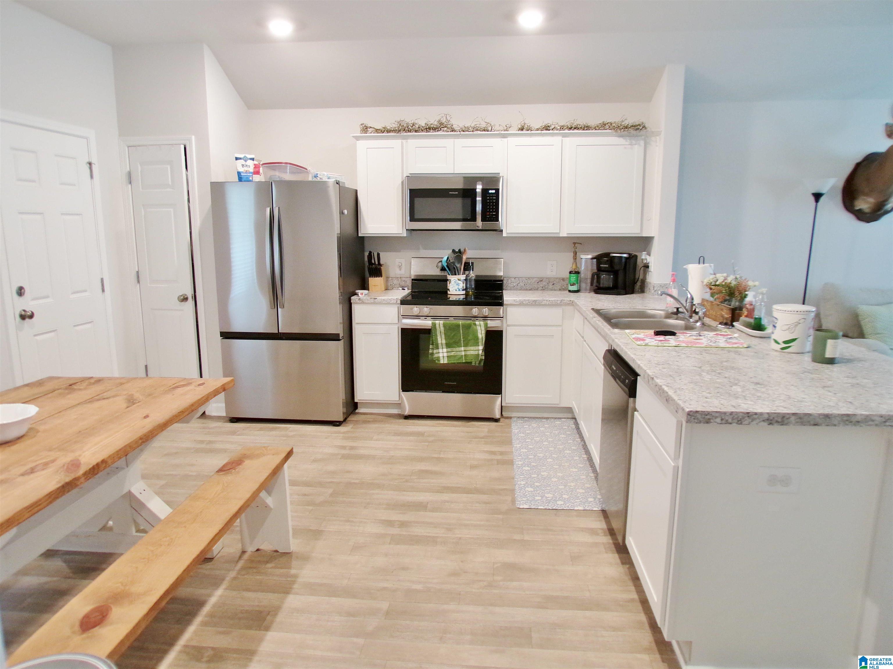 Photo 2 of Single family home for sale at 190 Andrew Ln, Odenville, AL 35120 | MLS# 21455021 | Listing updated on 2026-09-09