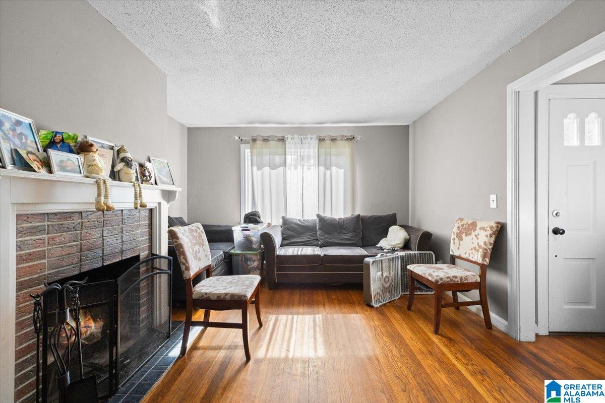Photo 3 of Single family home for sale at 939 Shelton St, Birmingham, AL 35215 | MLS# 21455156 | Listing updated on 2026-09-01