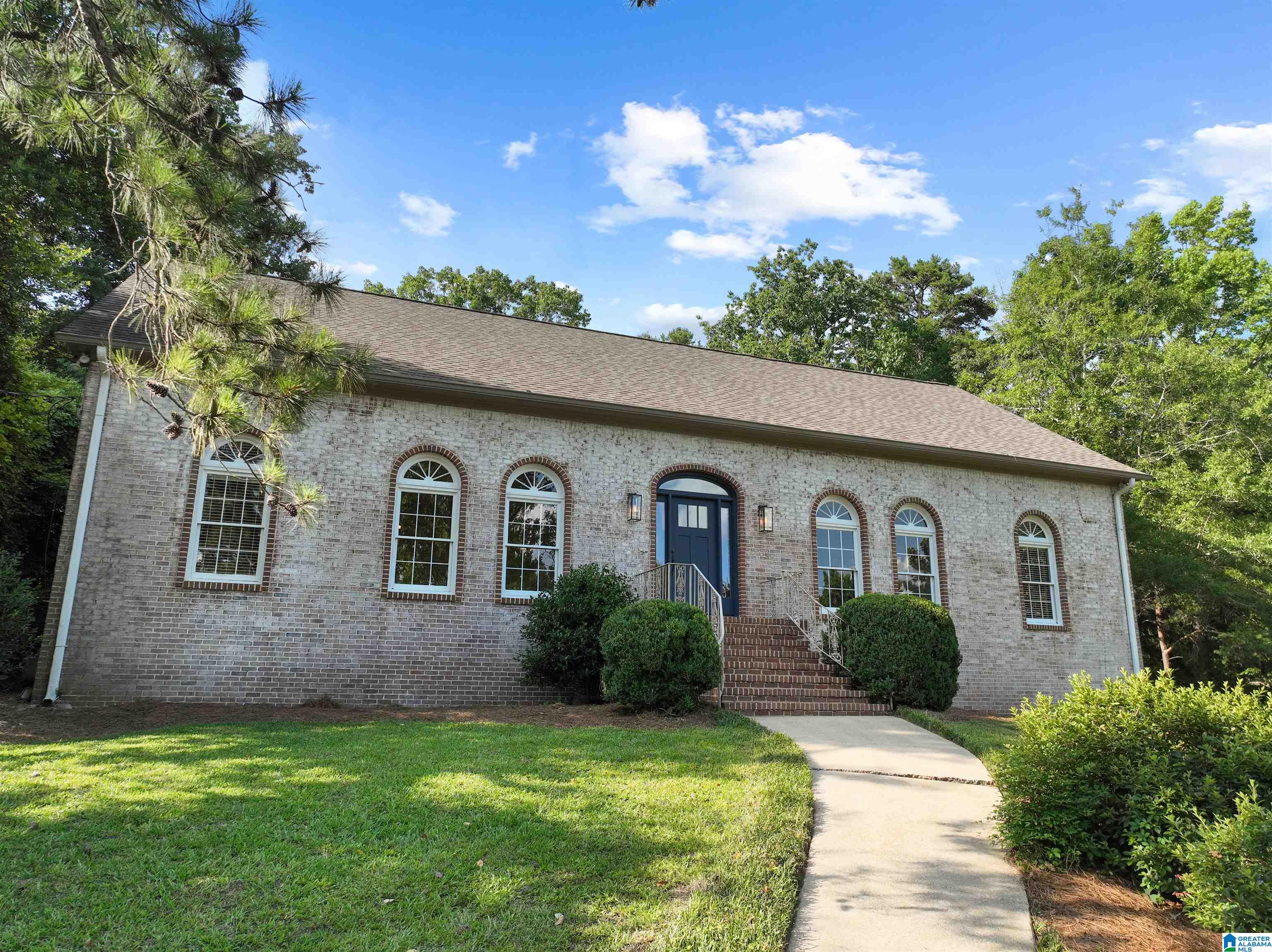Homes for sale in Mountain Brk, AL | 3908 Spring Valley Road, Mountain Brk, AL 35223 | MLS# 21455174