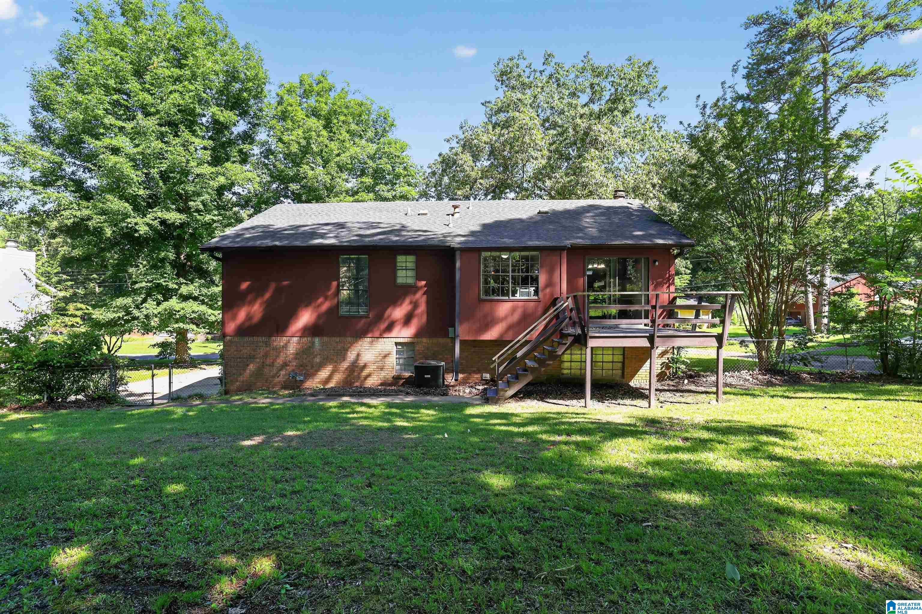 Photo 2 of Single family home for sale at 921 Thomas Dr, Birmingham, AL 35215 | MLS# 21455207 | Listing updated on 2026-09-25