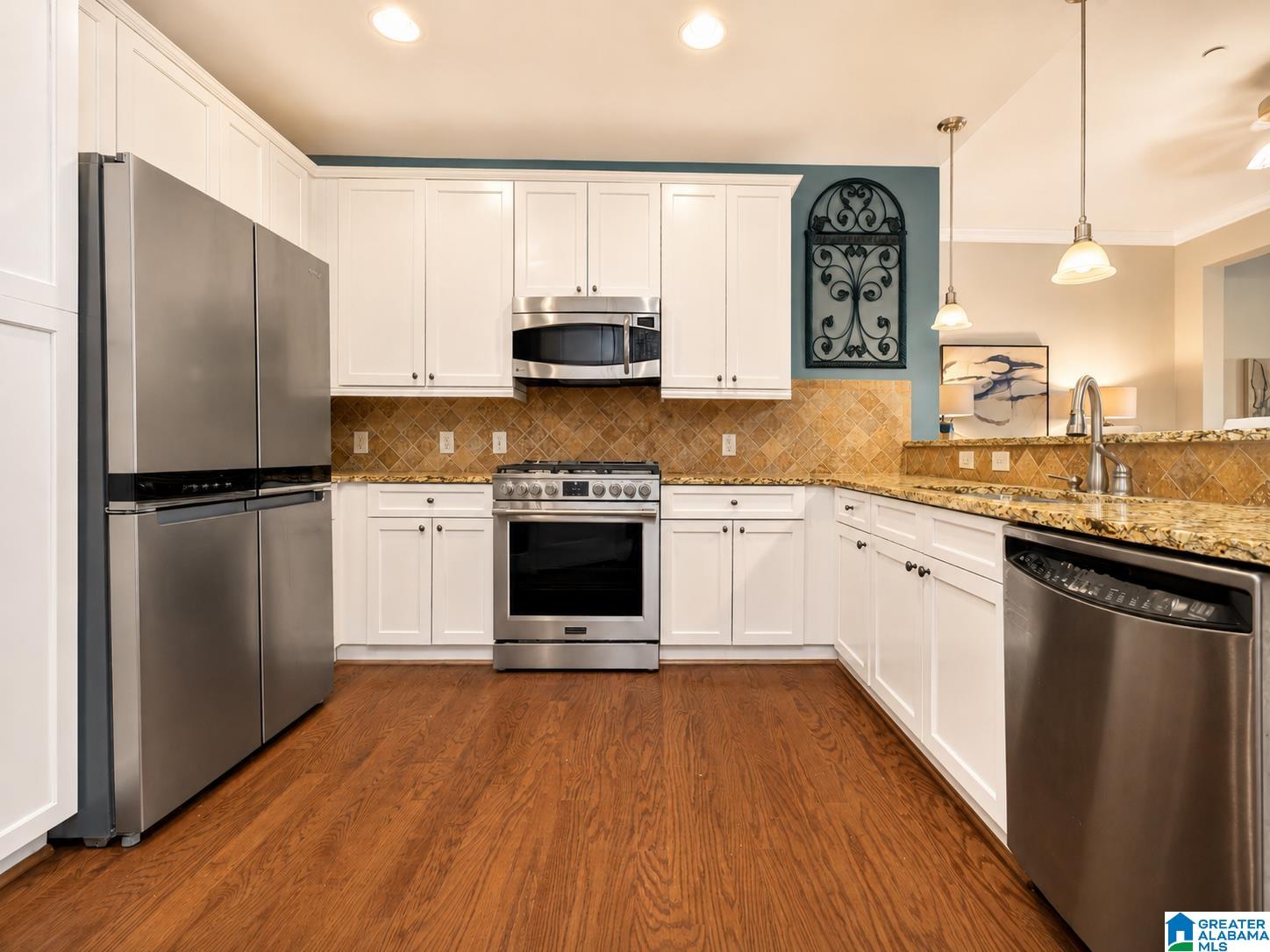 5th image of 100 Hallman Hill #301, Birmingham, AL 35209 | MLS# 21455208