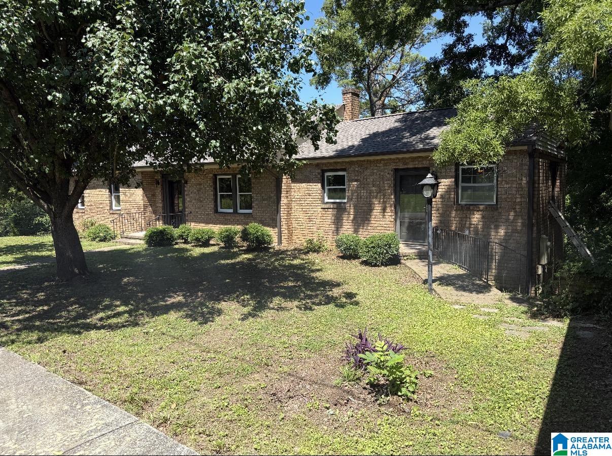 Photo 3 of Single family home for sale at 104 W Highland Dr, Vincent, AL 35178 | MLS# 21455221 | Listing updated on 2026-07-10