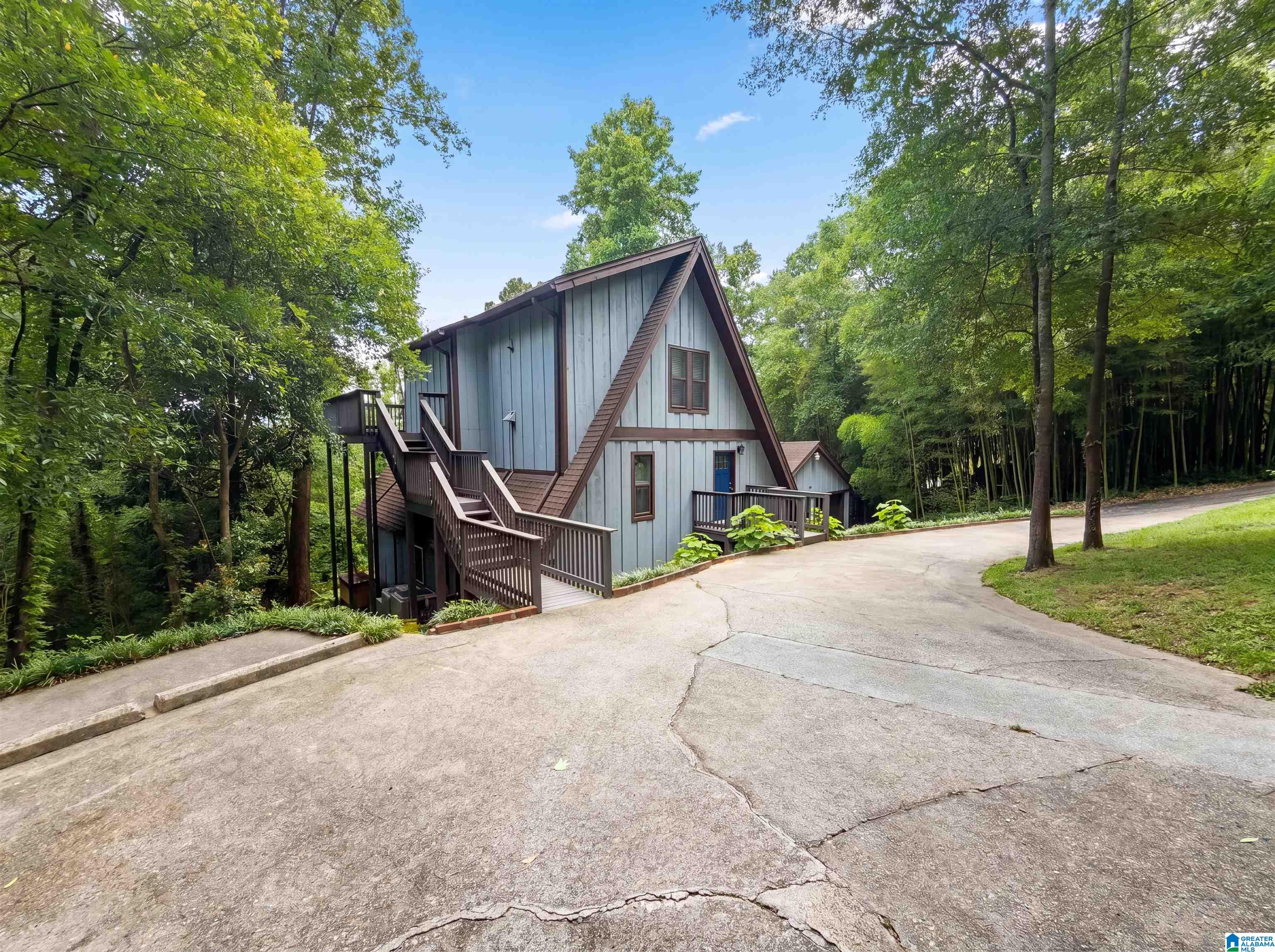 1st image of 2801 Shades Crest Road, Vestavia Hills, AL 35216 | MLS# 21455239