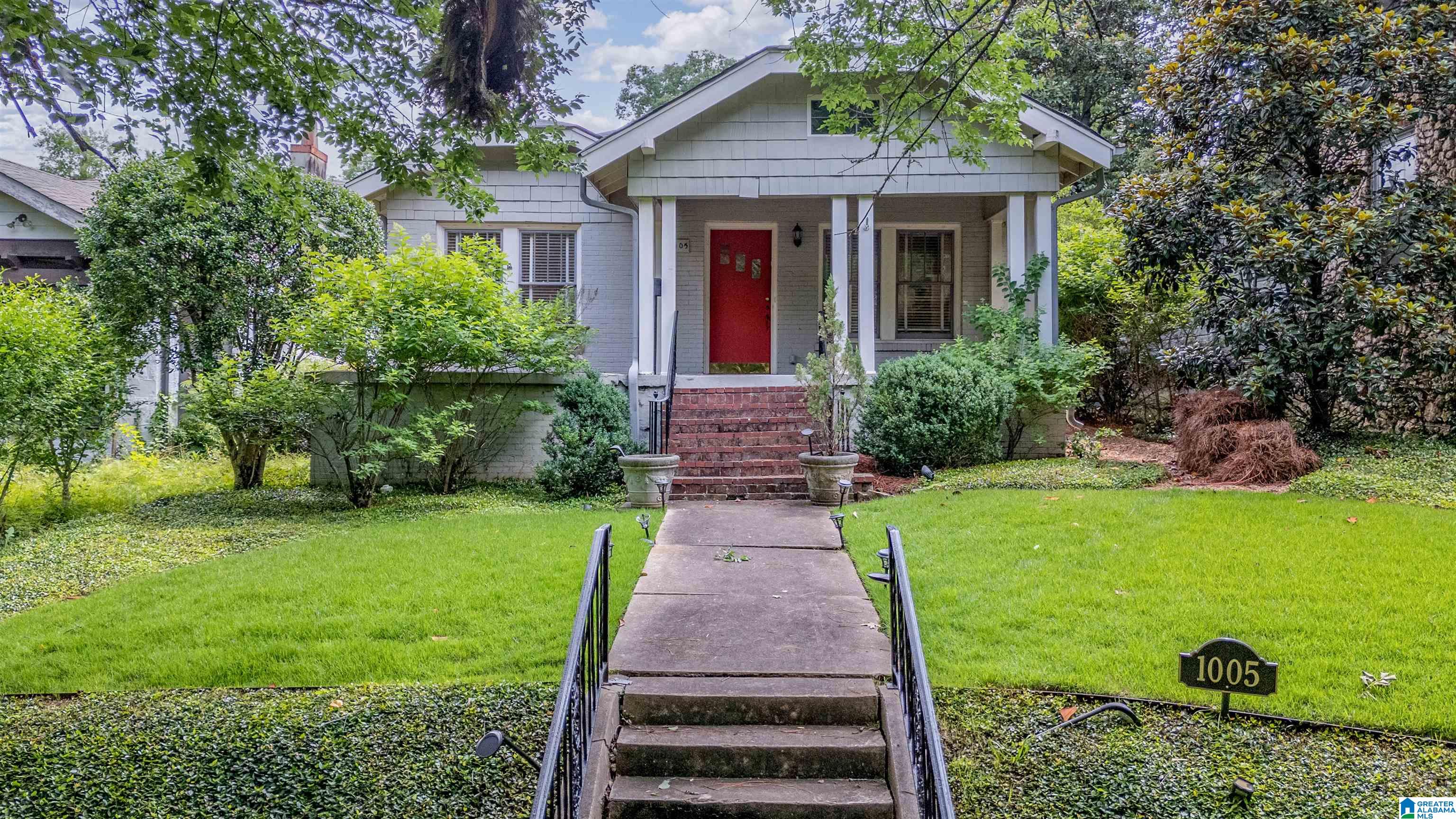 Homes for sale in Birmingham, AL | 1005 Essex Road, Birmingham, AL 35222 | MLS# 21455248