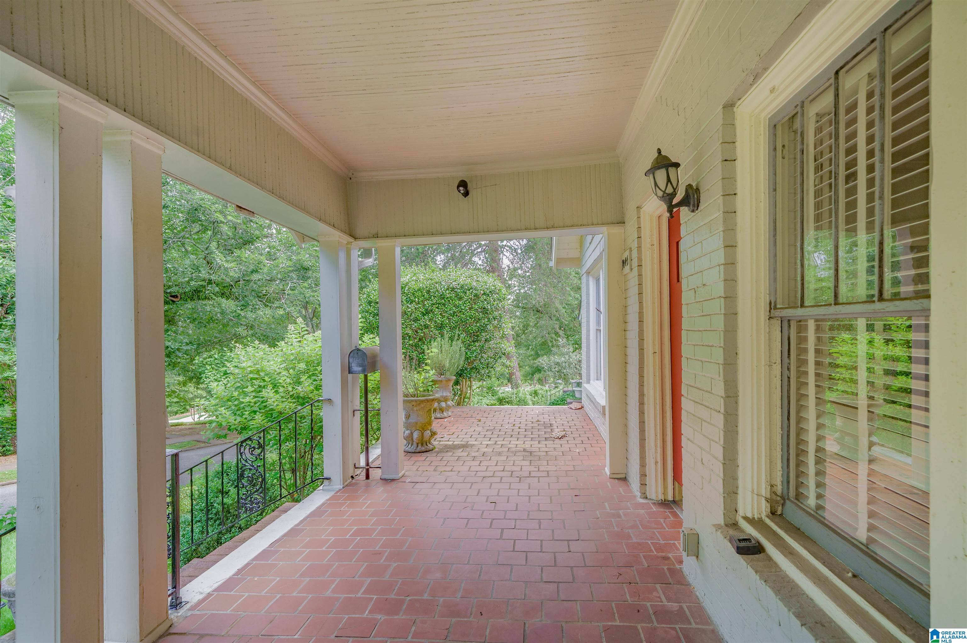 Homes for sale in Birmingham, AL | 1005 Essex Road, Birmingham, AL 35222 | MLS# 21455248