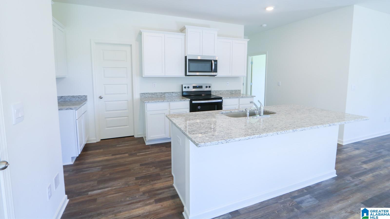 5th image of 301 Creek Bend Lane, Alabaster, AL 35007 | MLS# 21455253