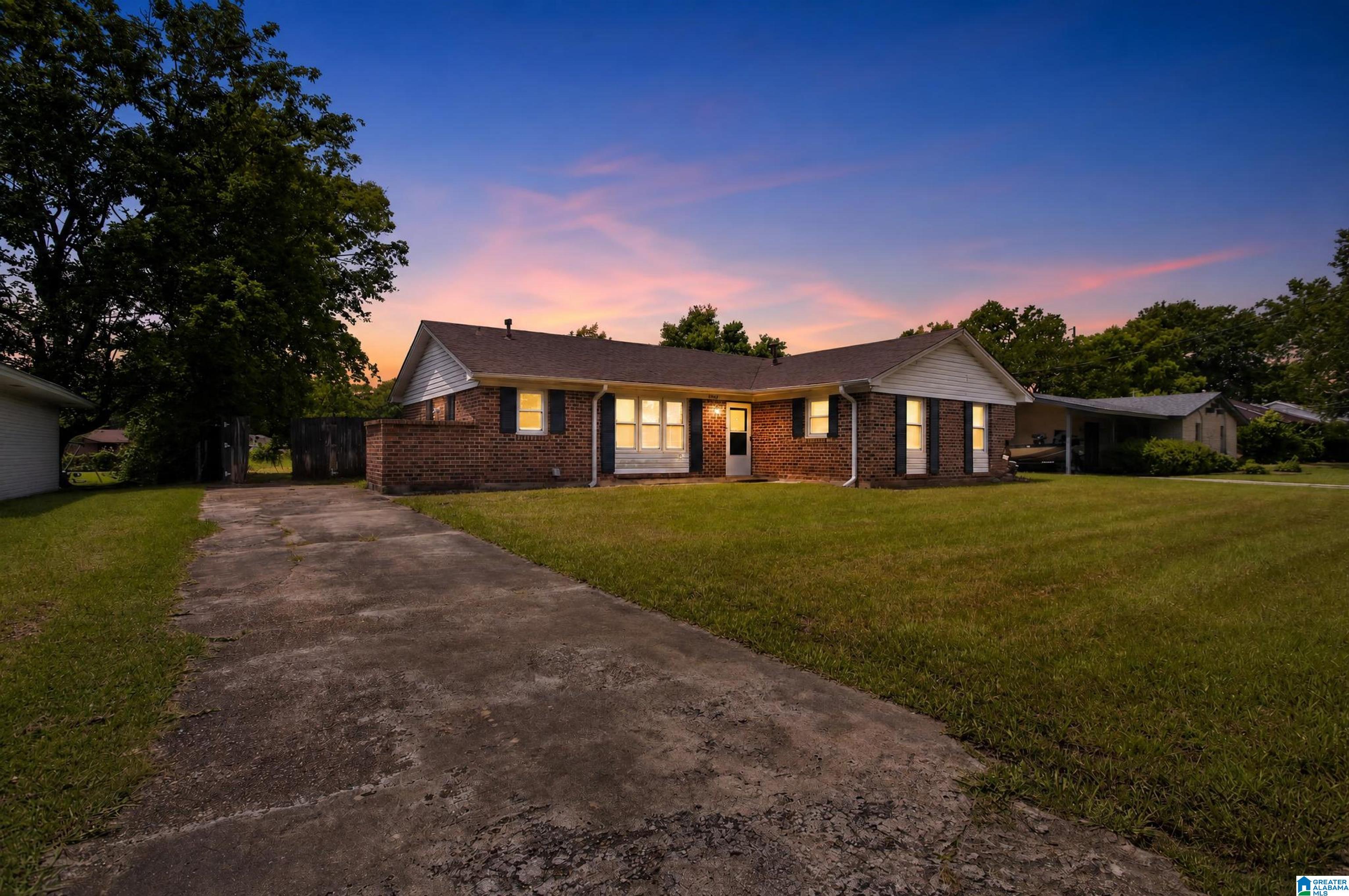 Photo 2 of Single family home for sale at 3704 Carriage Pl, Montgomery, AL 36116 | MLS# 21455254 | Listing updated on 2026-09-10