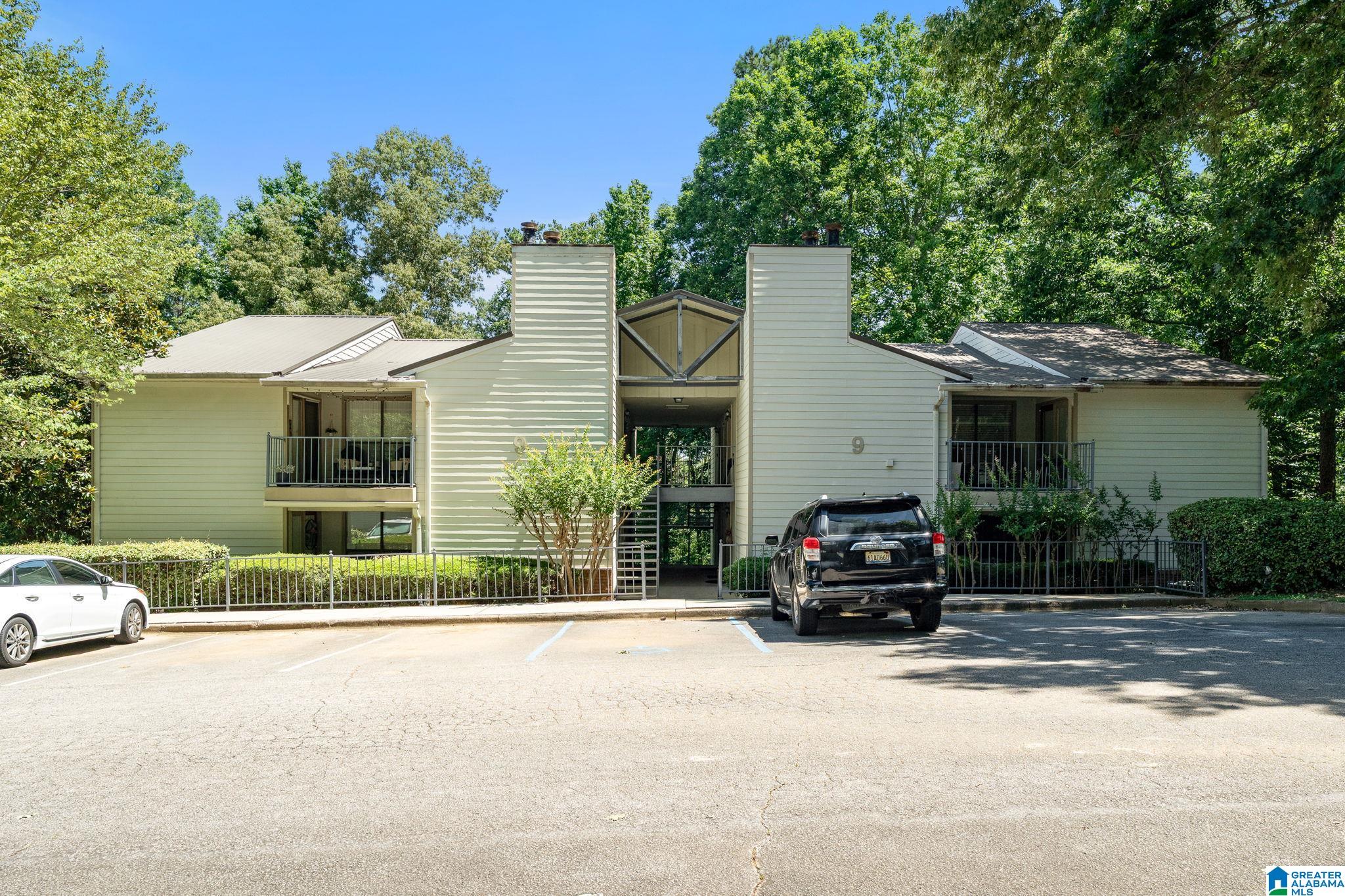 Homes for sale in Hoover, AL | 902 Gables Dr #902, Hoover, AL 35244 | MLS# 21455331