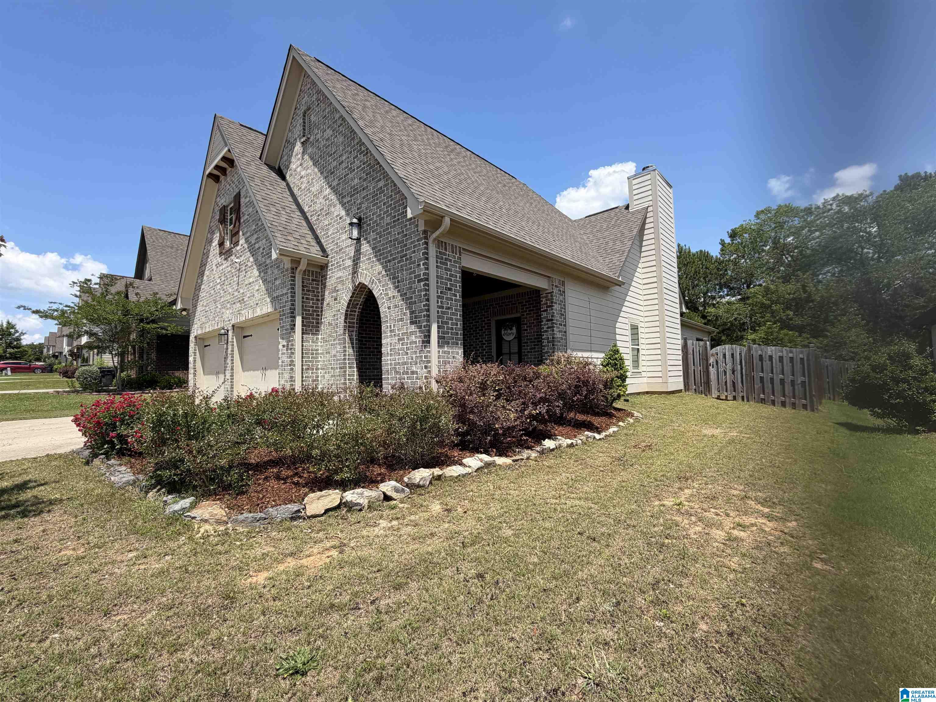 3rd image of 1097 Garnet Dr, Calera, AL 35040 | MLS# 21455372