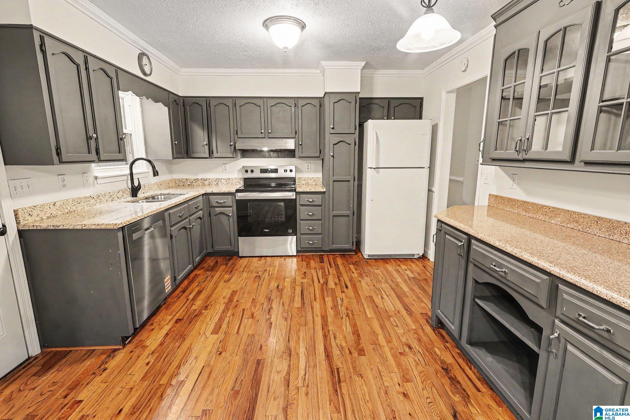 Photo 2 of Single family home for sale at 355 Comanche St, Montevallo, AL 35115 | MLS# 21455394 | Listing updated on 2026-09-16
