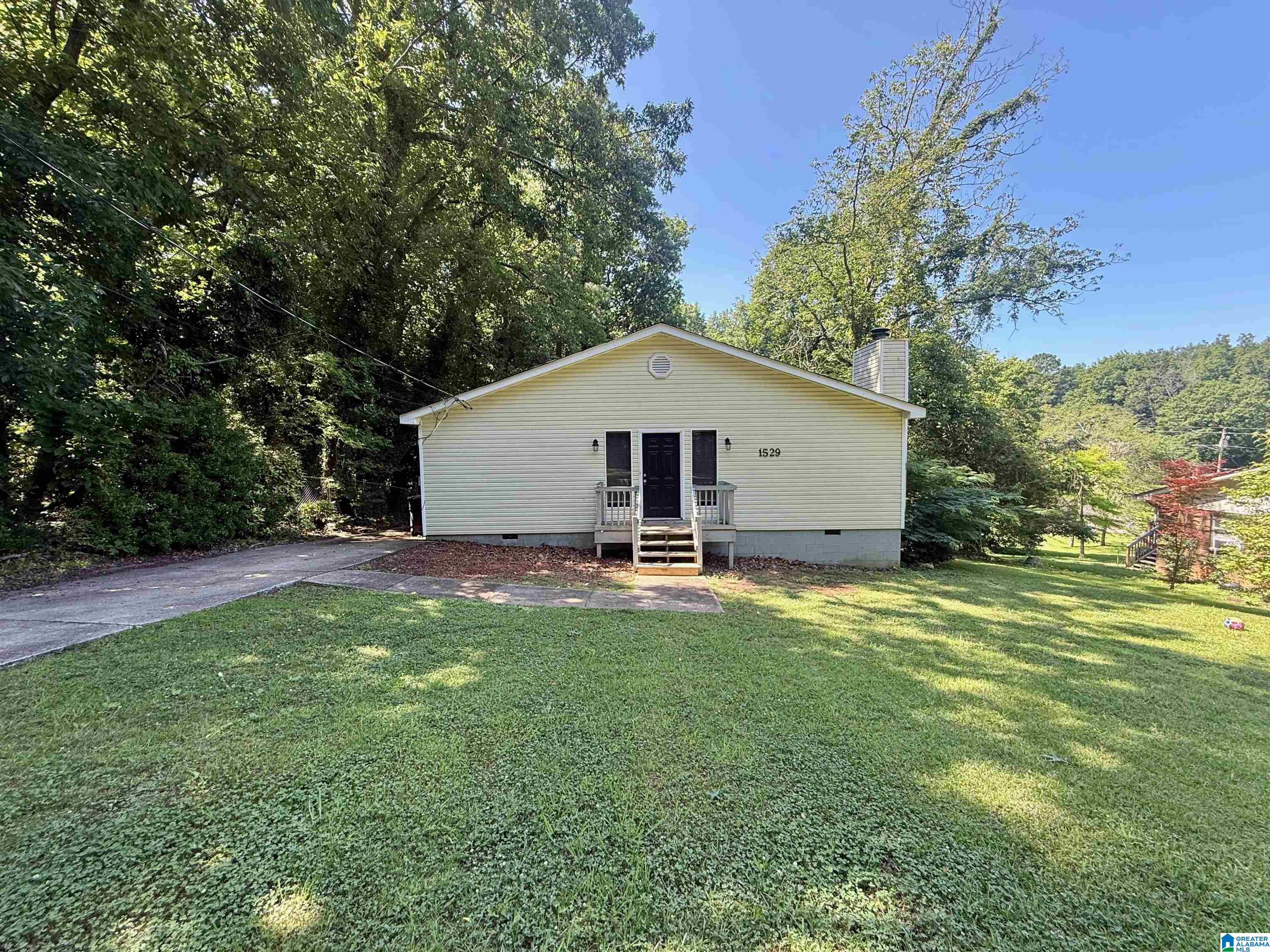 Photo 1 of Single family home for sale at 1529 Pine Tree Pl, Birmingham, AL 35235 | MLS# 21455469 | Listing updated on 2026-07-10