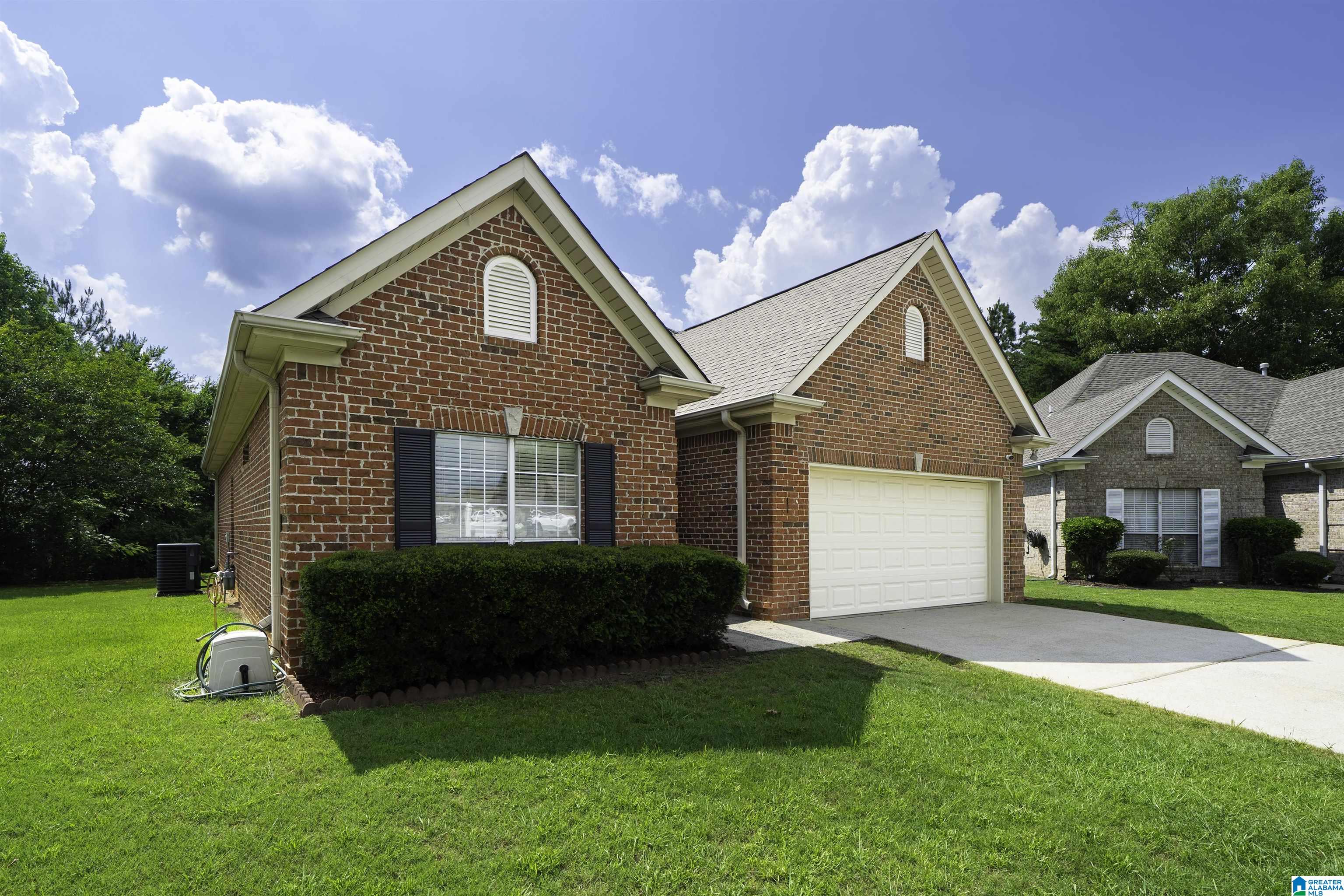 3rd image of 562 Summit Circle, Fultondale, AL 35068 | MLS# 21455505