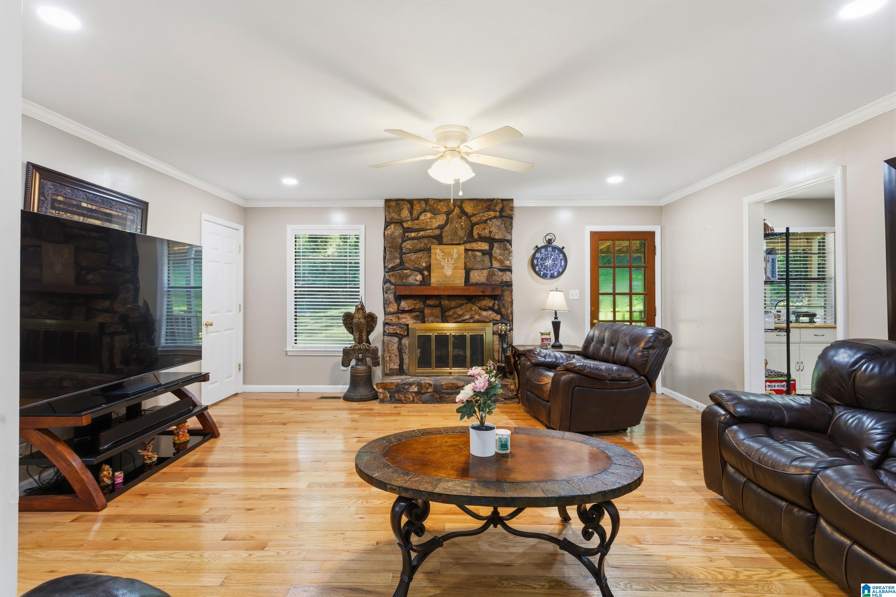 1st image of 105 Maple Street, Alabaster, AL 35114 | MLS# 21455522