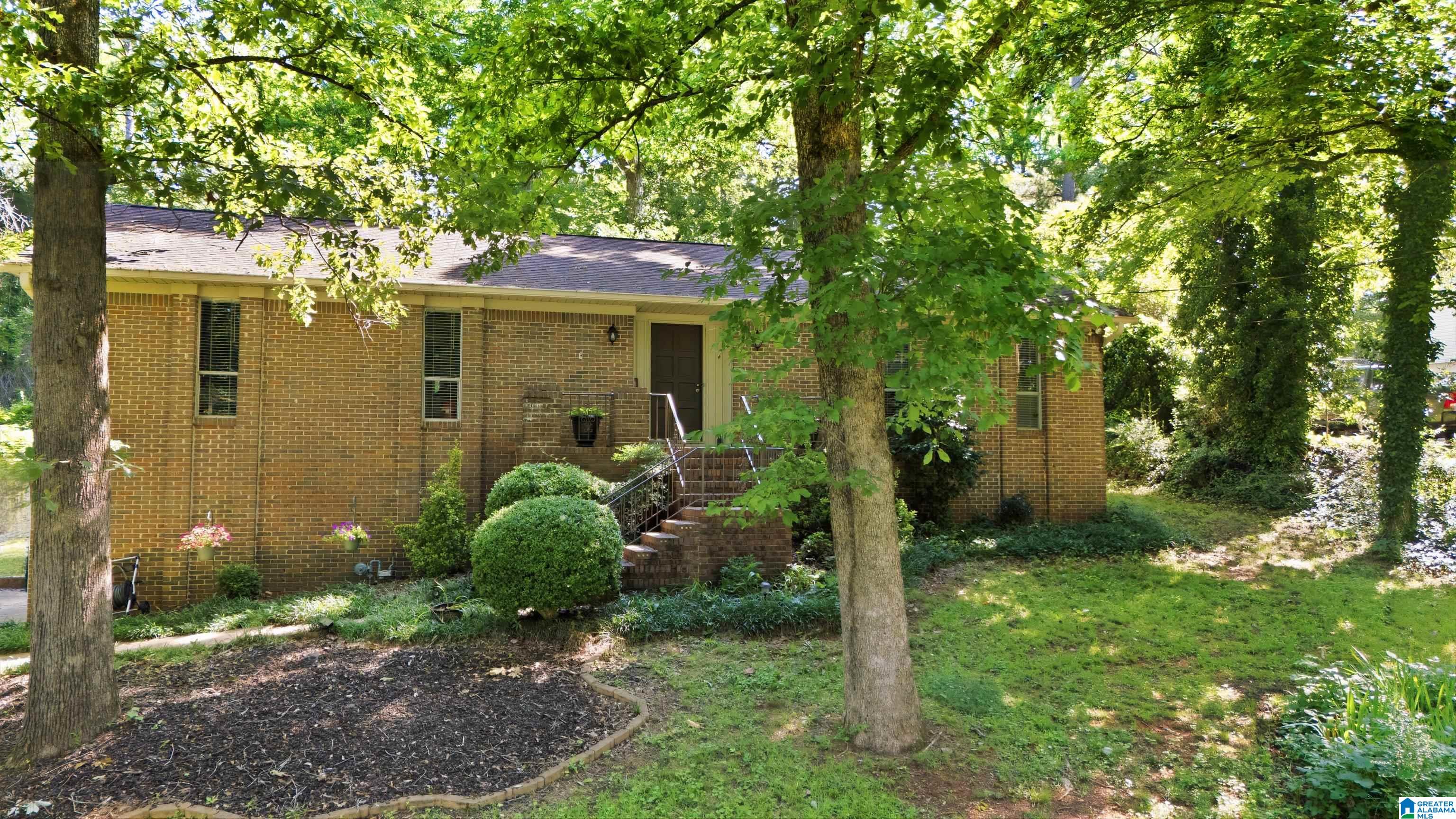 2nd image of 105 Maple Street, Alabaster, AL 35114 | MLS# 21455522