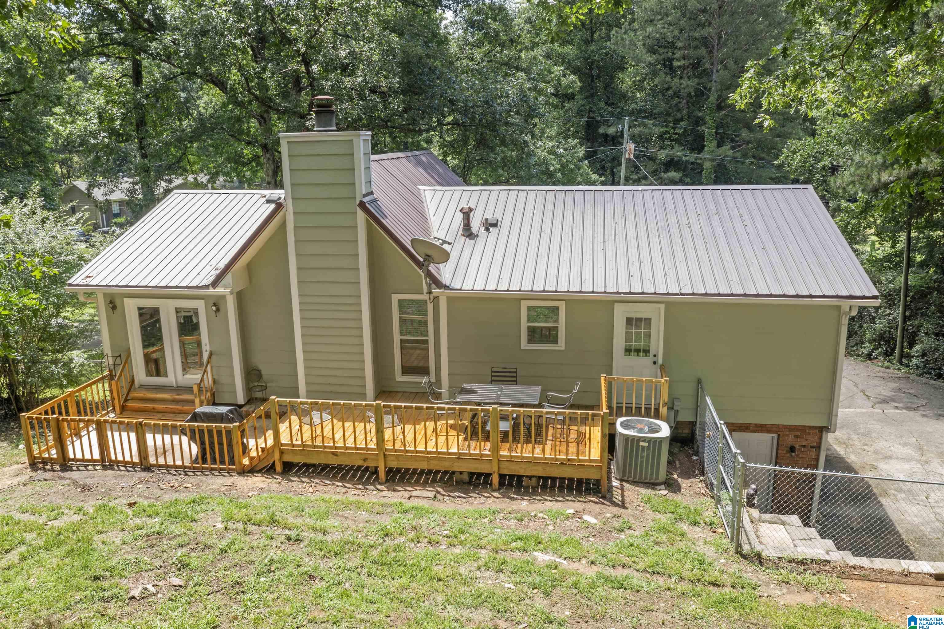Homes for sale in Trussville, AL | 109 Yvonne Circle, Trussville, AL 35173 | MLS# 21455539
