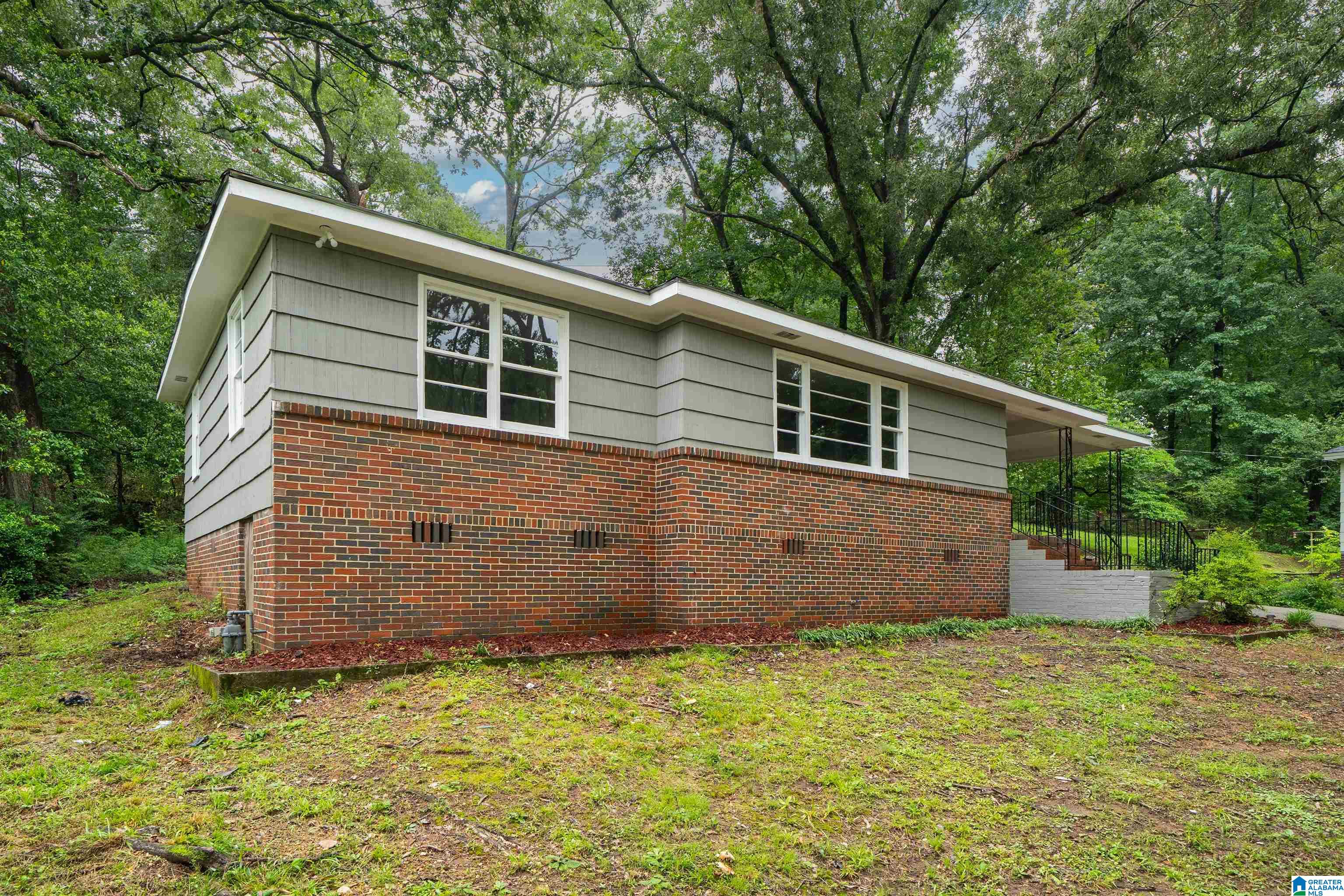 Photo 3 of Single family home for sale at 1404 Five Mile Rd, Birmingham, AL 35215 | MLS# 21455591 | Listing updated on 2026-08-30