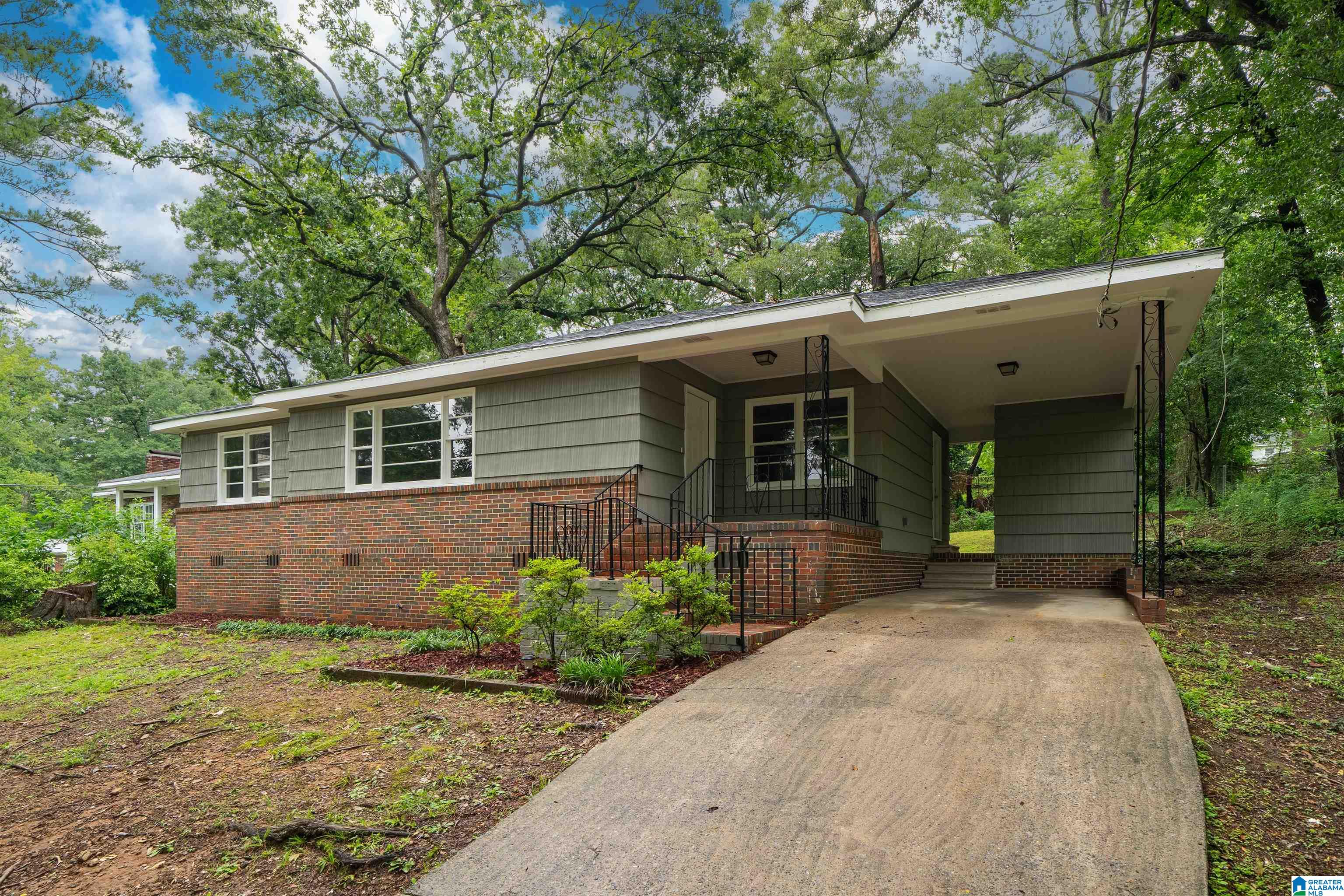 Photo 3 of Single family home for sale at 1404 Five Mile Rd, Birmingham, AL 35215 | MLS# 21455591 | Listing updated on 2026-08-30