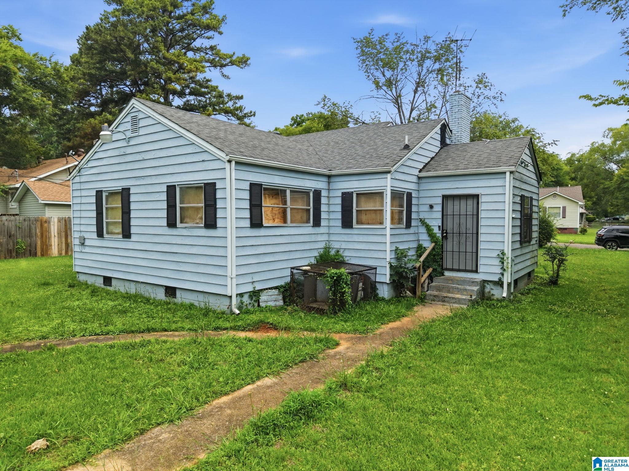 Homes for sale in Birmingham, AL | 1337 60Th Street W, Birmingham, AL 35228 | MLS# 21455604