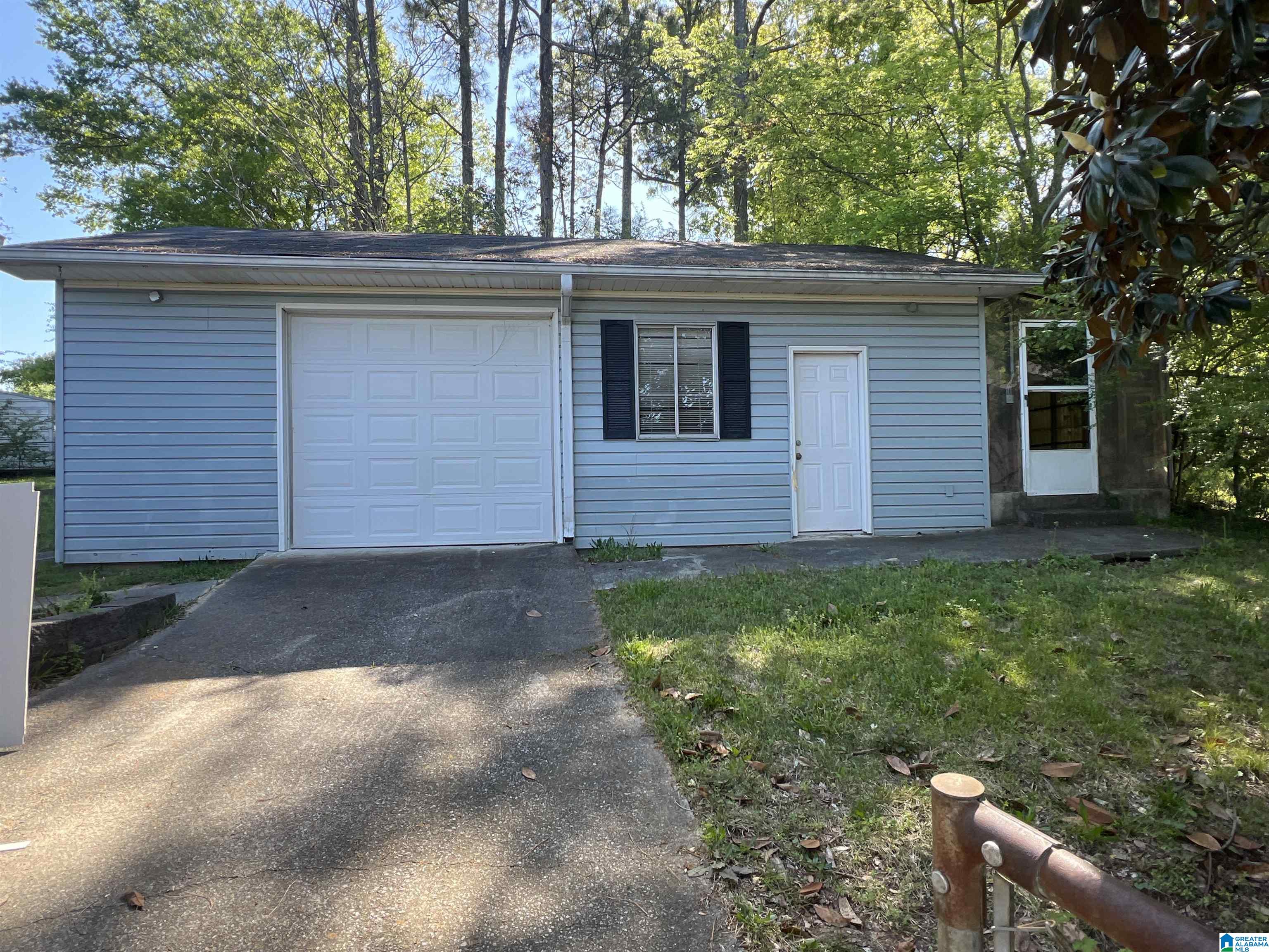 Homes for sale in Center Point, AL | 1657 4Th Pl Nw, Center Point, AL 35215 | MLS# 21455621
