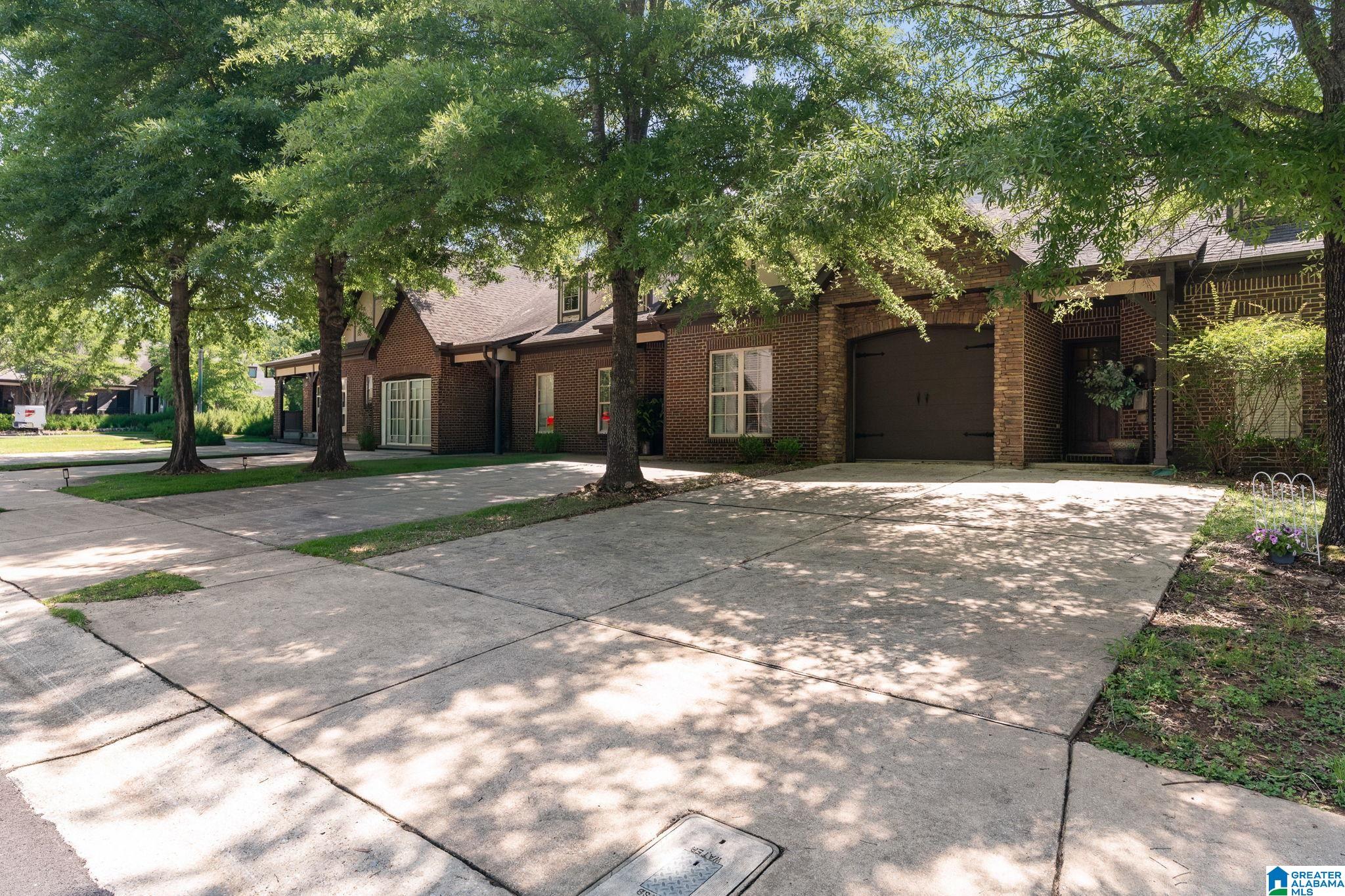 Photo 4 of Townhouse for sale at 143 Singapore Cir, Birmingham, AL 35211 | MLS# 21455658 | Listing updated on 2026-07-20