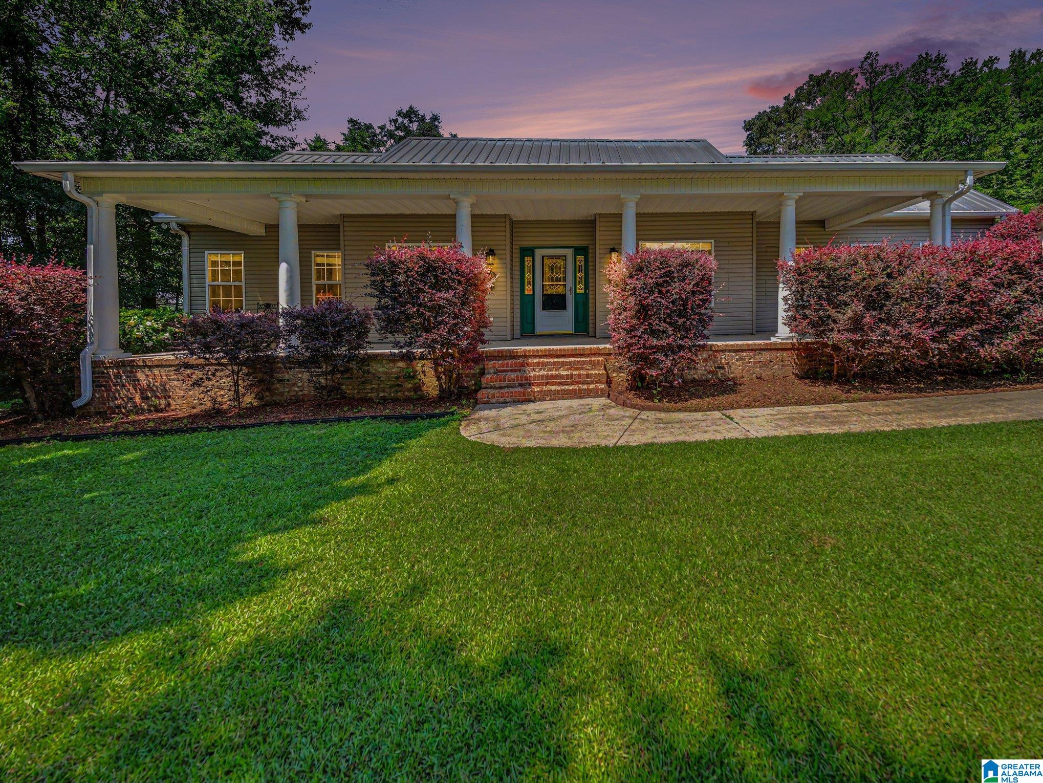 Homes for sale in Riverside, AL | 195 Lake View Circle, Riverside, AL 35135 | MLS# 21455729