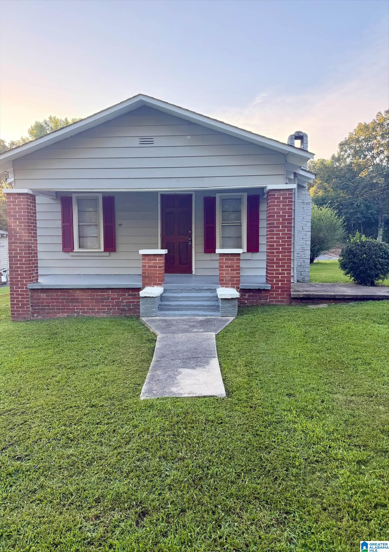 2nd image of 416 Adams Avenue W, Oneonta, AL 35121 | MLS# 21455766