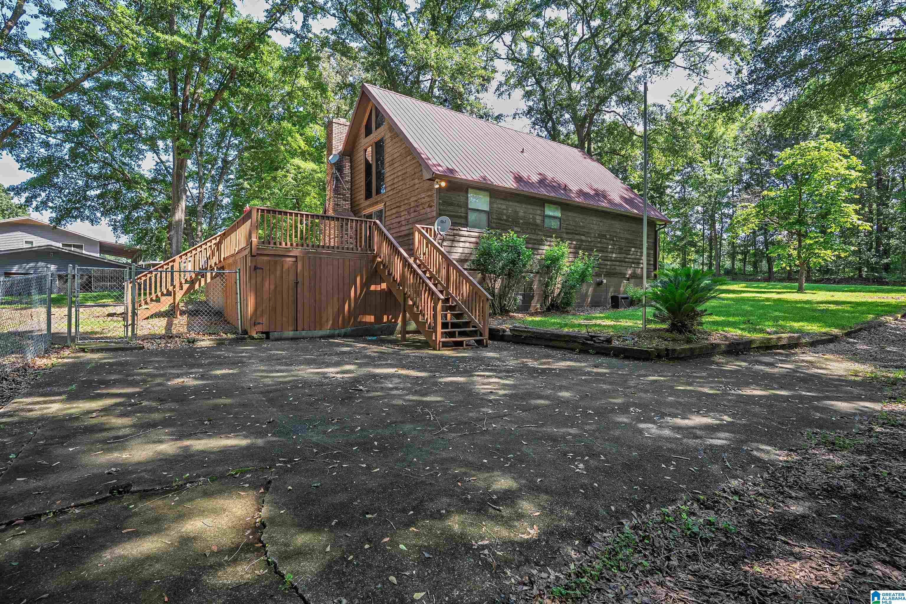 Photo 4 of Sale Pending at 127 Blue Heron Ln, Sylacauga, AL 35151 | MLS# 21455793 | Listing updated on 2026-06-24