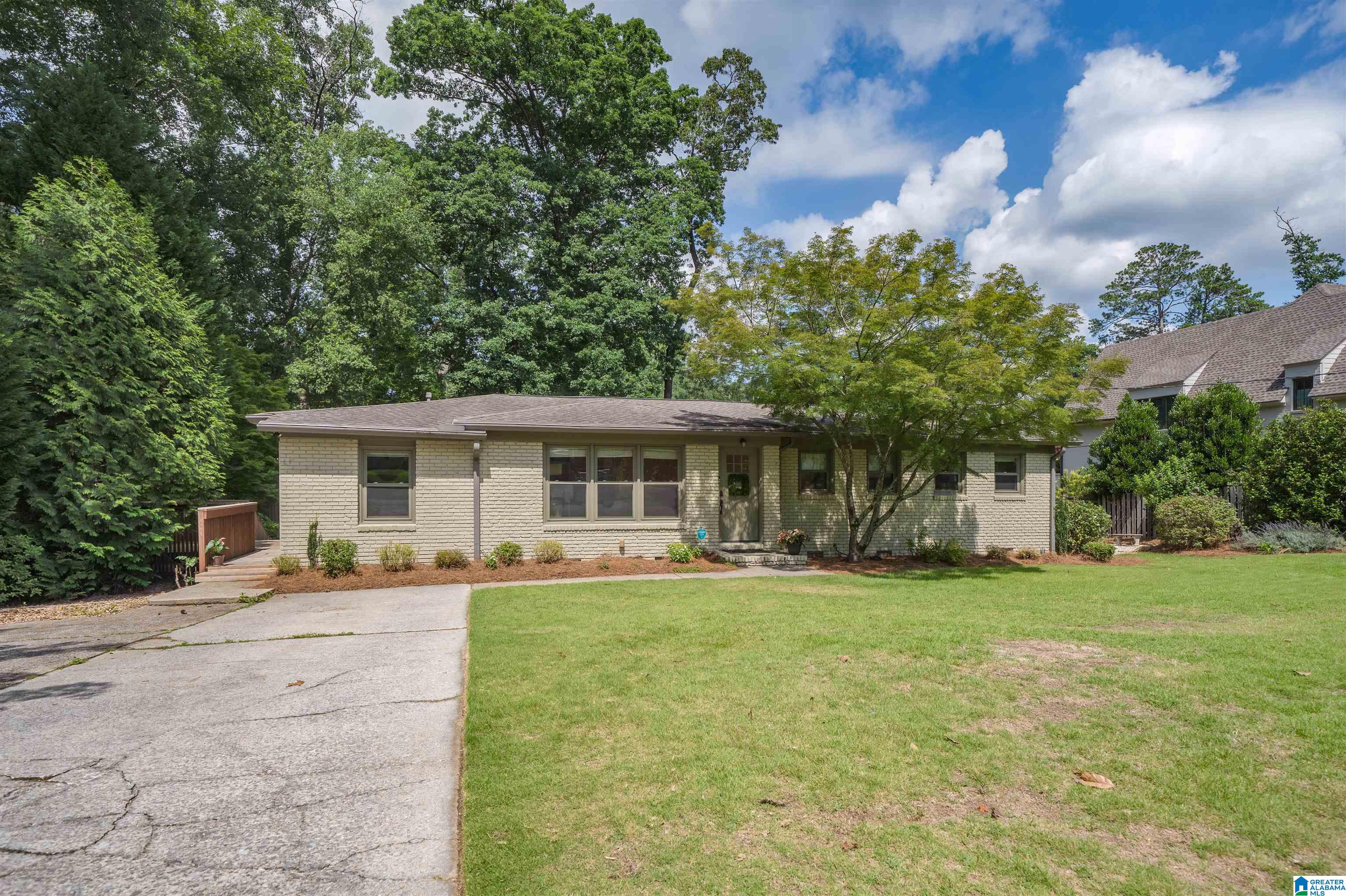 Homes for sale in Mountain Brk, AL | 3804 Buckingham Lane, Mountain Brk, AL 35243 | MLS# 21455892
