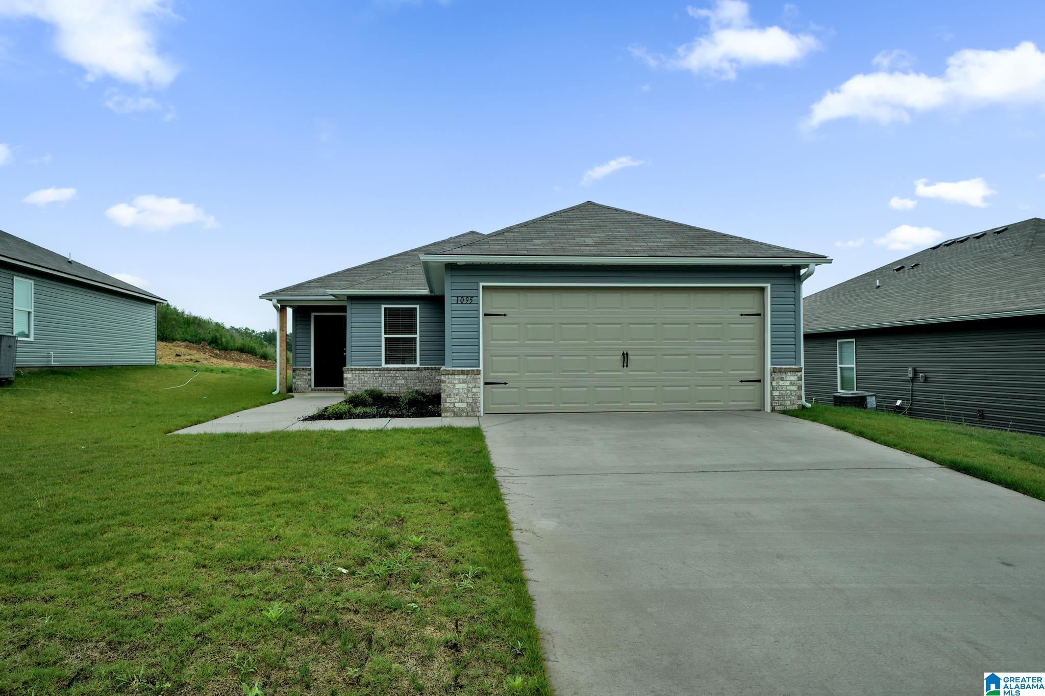 Photo 3 of Single family home for sale at 1095 Brookhaven Ln, Odenville, AL 35120 | MLS# 21455902 | Listing updated on 2026-06-16