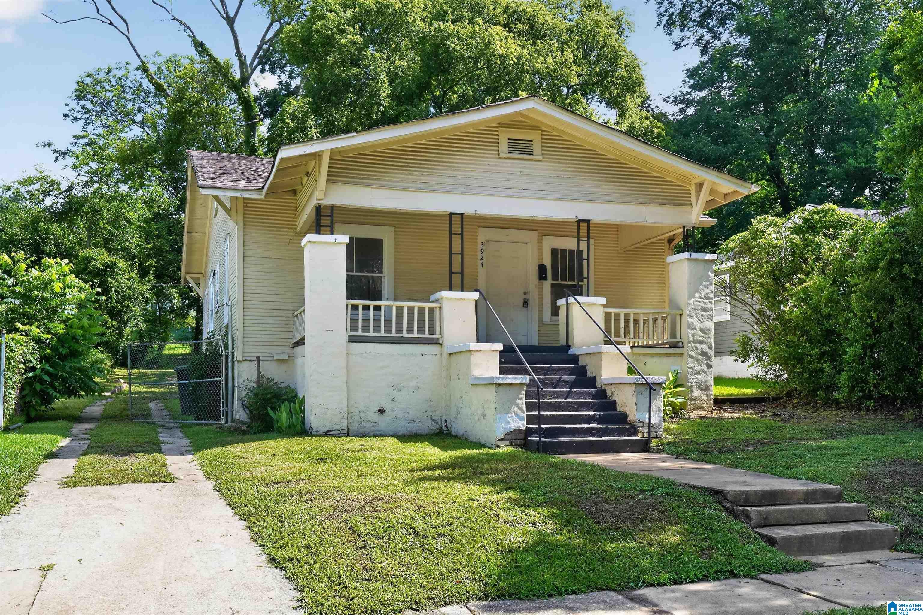 Photo 1 of Sale Pending at 3924 37th Avenue N, Birmingham, AL 35217 | MLS# 21455903 | Listing updated on 2026-09-01