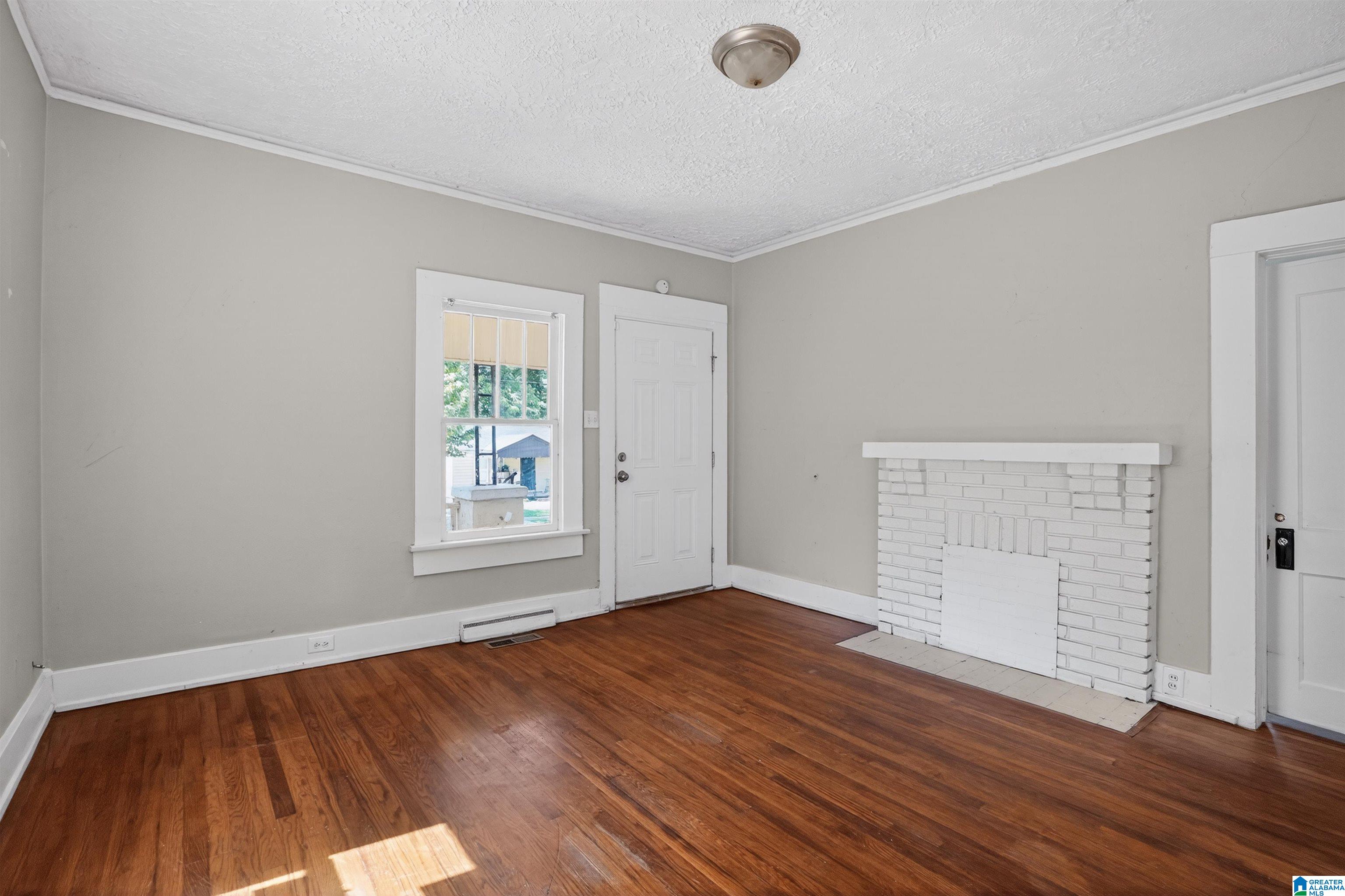 Photo 4 of Sale Pending at 3924 37th Avenue N, Birmingham, AL 35217 | MLS# 21455903 | Listing updated on 2026-09-01