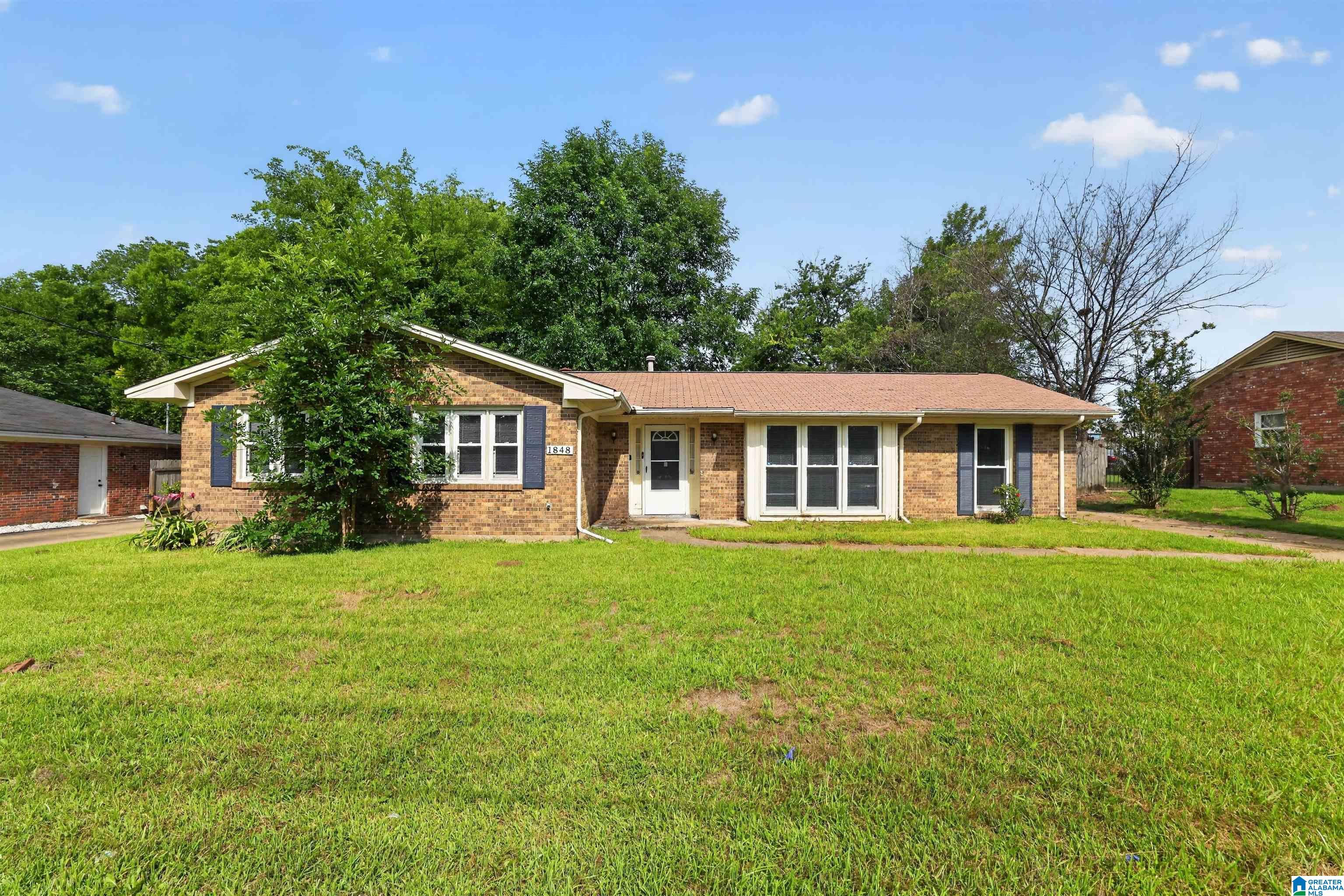 Photo 1 of Single family home for sale at 1848 Gatewood Dr, Montgomery, AL 36106 | MLS# 21455904 | Listing updated on 2026-09-10