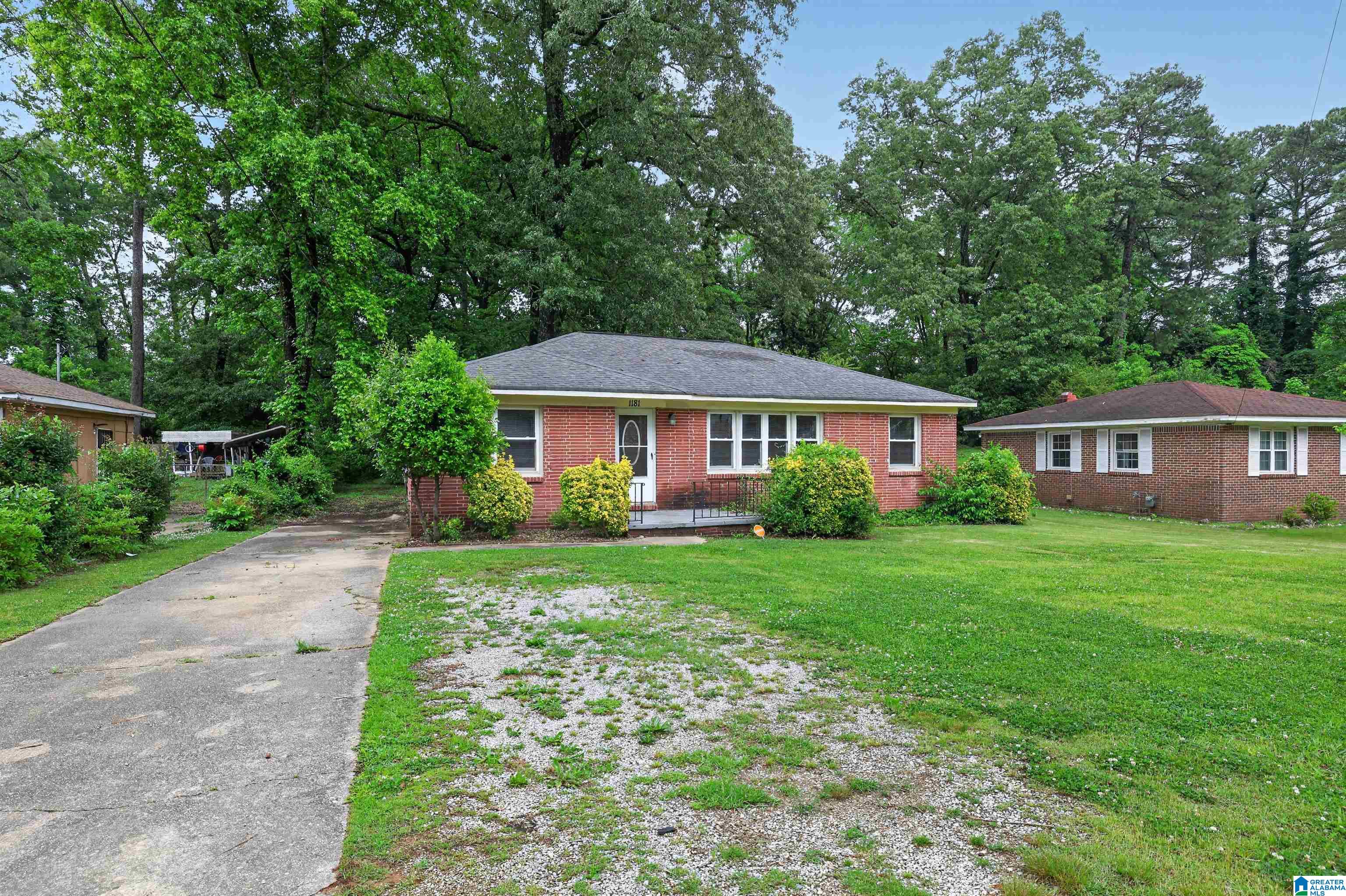 Photo 3 of Single family home for sale at 1181 Five Mile Rd, Birmingham, AL 35215 | MLS# 21455917 | Listing updated on 2026-09-10
