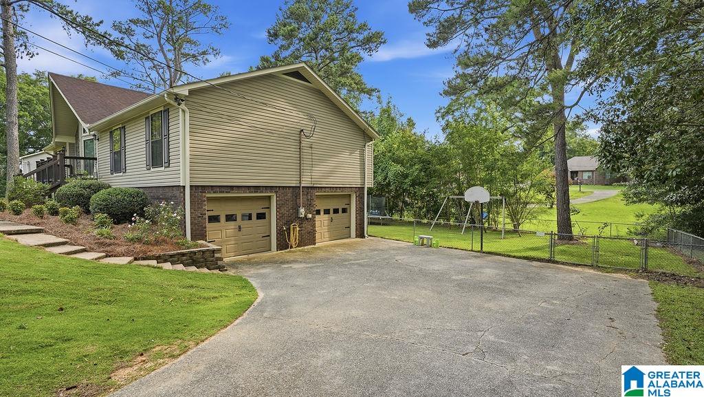 4th image of 111 Camille Circle, Clanton, AL 35045 | MLS# 21455975