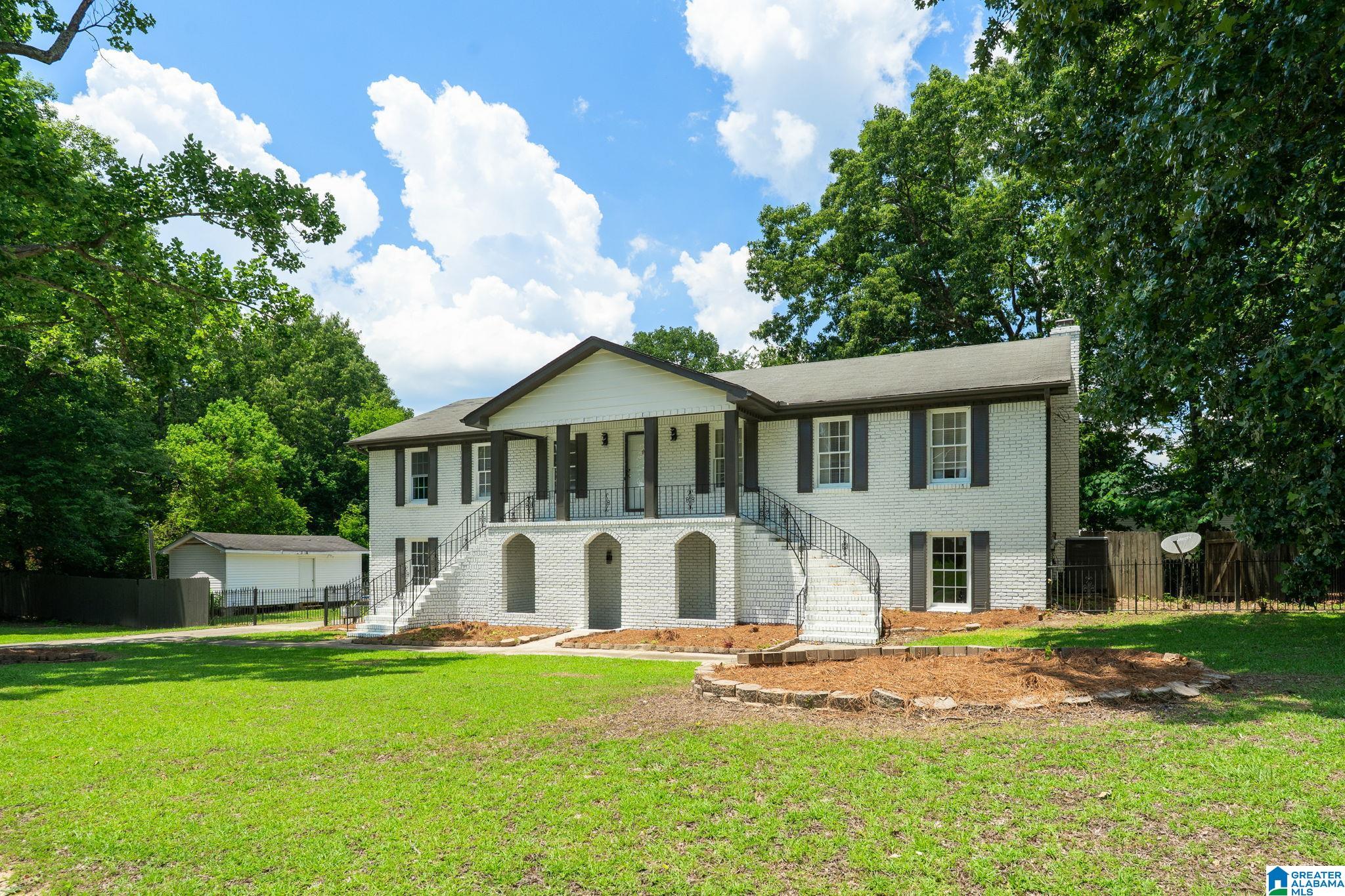3rd image of 1306 7Th Pl, Pleasant Grove, AL 35127 | MLS# 21455999