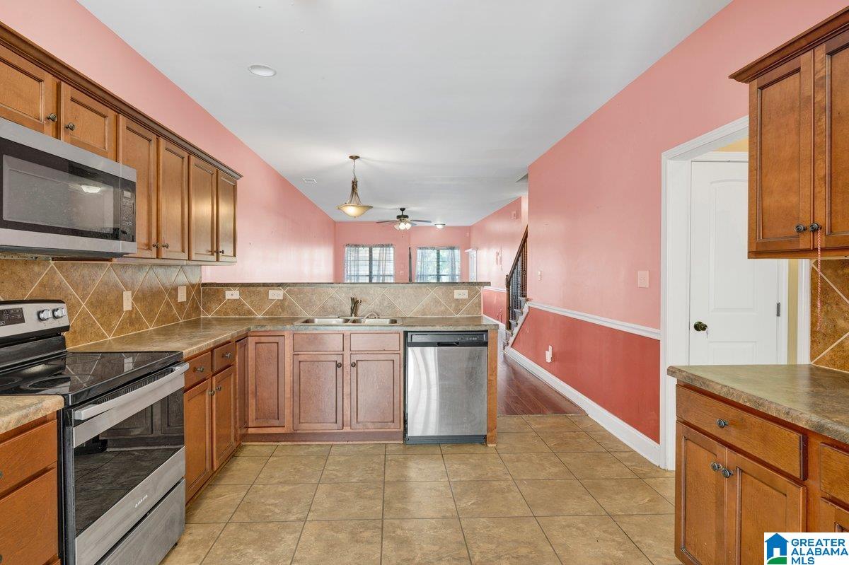 3rd image of 5243 Sterling Glen Dr, Pinson, AL 35126 | MLS# 21456011